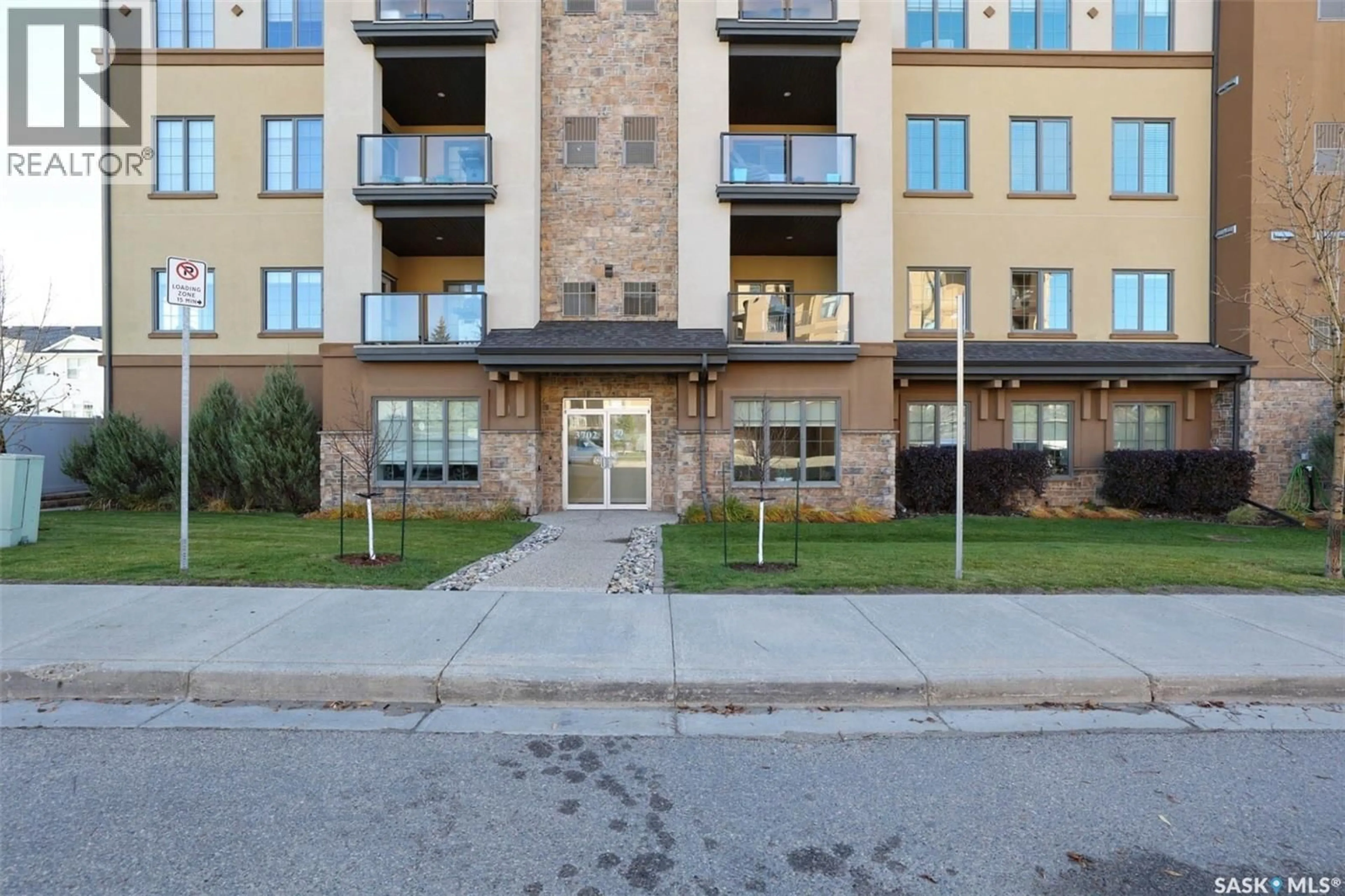 Patio, unknown for 204 - 3702 HAUGHTON ROAD, Regina Saskatchewan S4V3K1