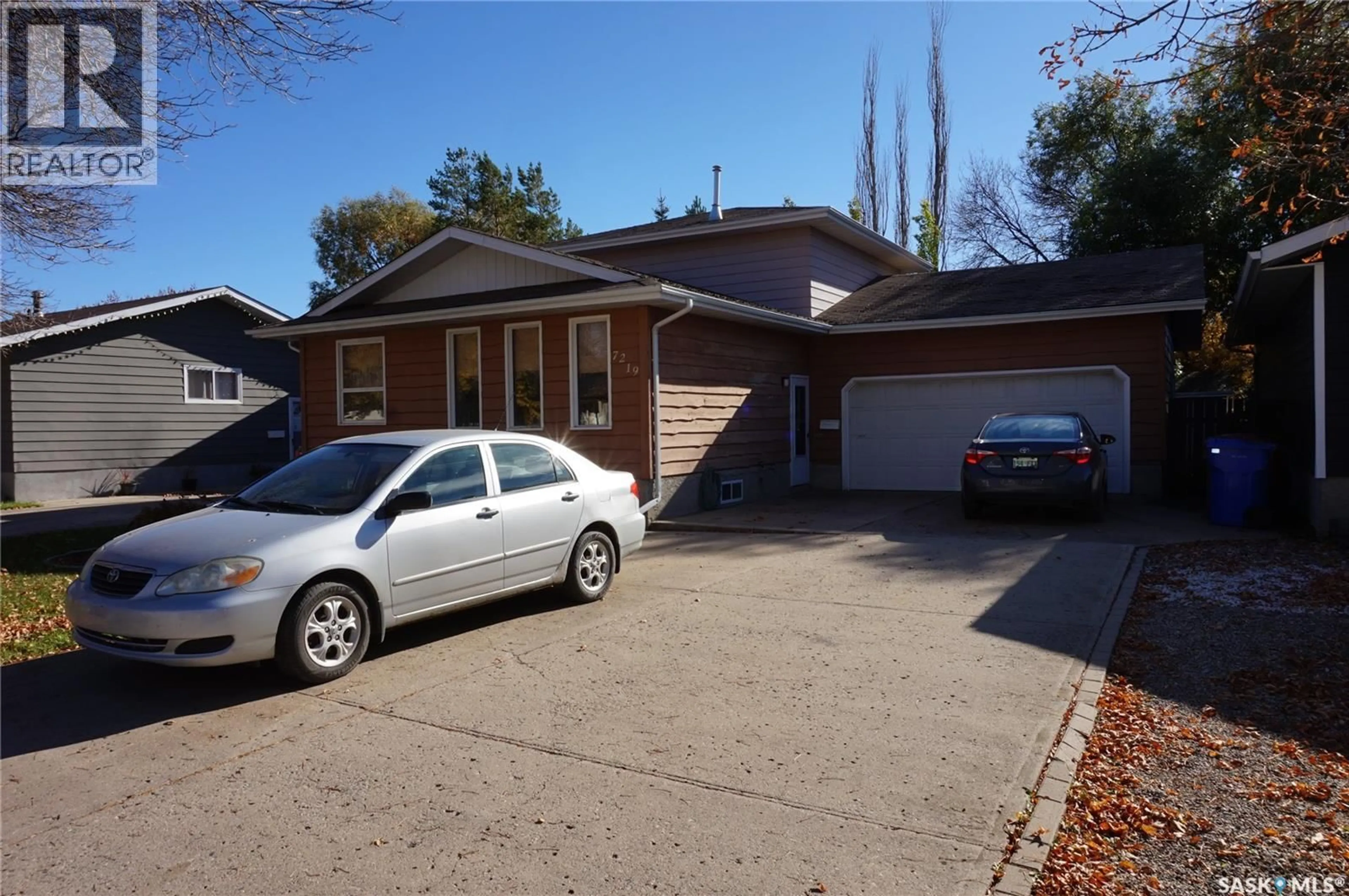 A pic from outside/outdoor area/front of a property/back of a property/a pic from drone, street for 7219 BEAMISH DRIVE, Regina Saskatchewan S4X2G5