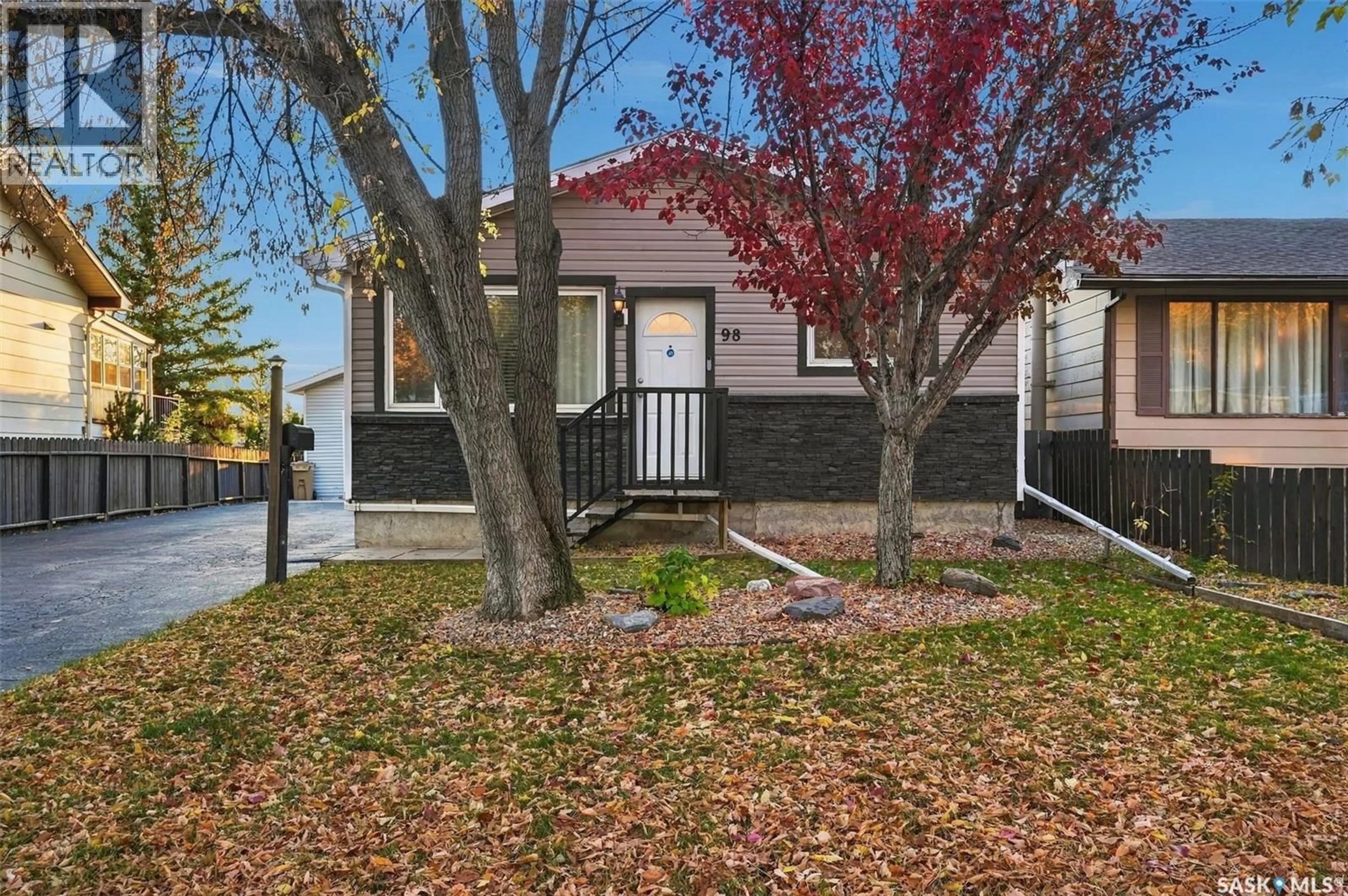 Home with brick exterior material, street for 98 MAGEE CRESCENT, Regina Saskatchewan S4R6K5
