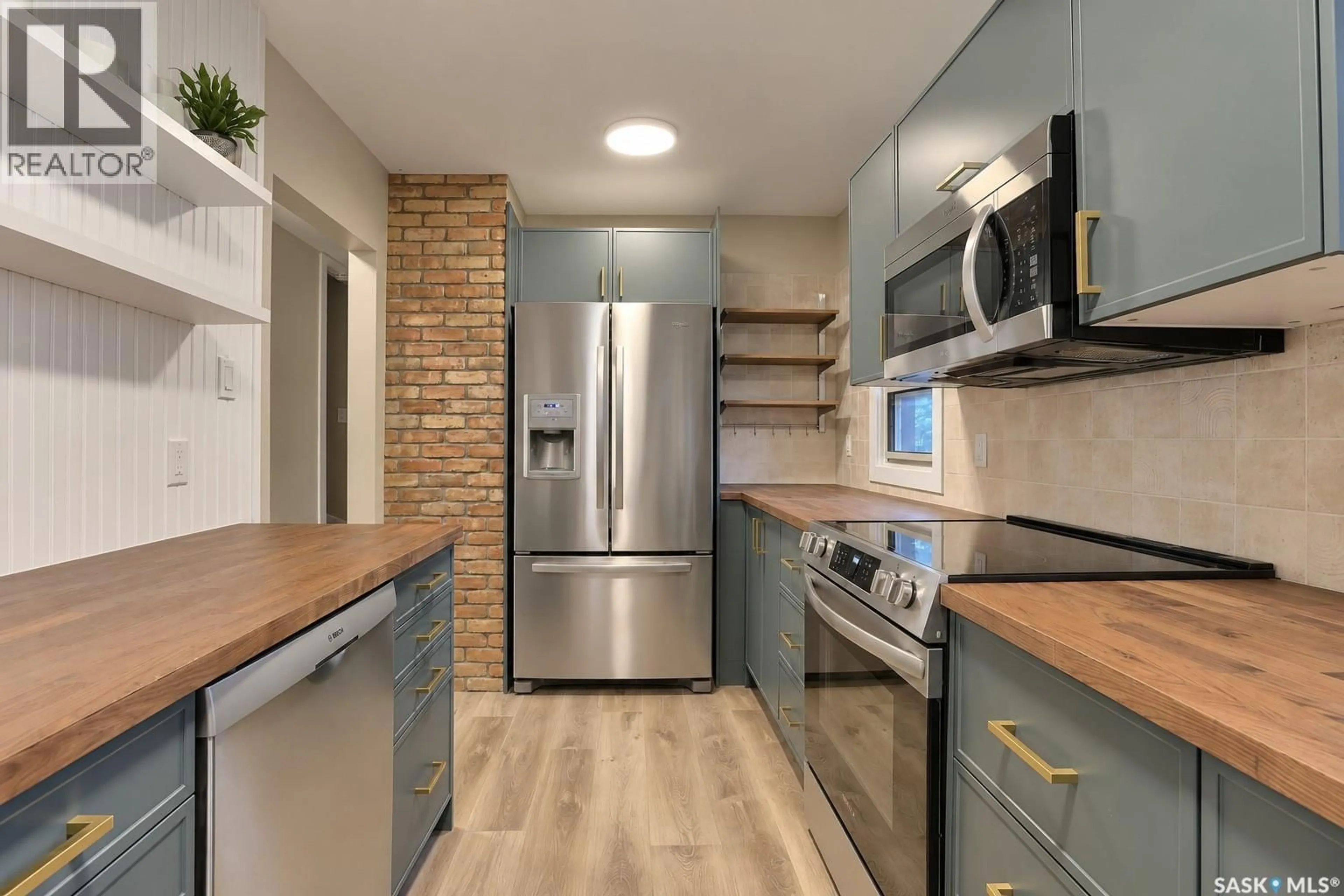 Unknown for 3721 CAEN AVENUE, Regina Saskatchewan S4S0Y5