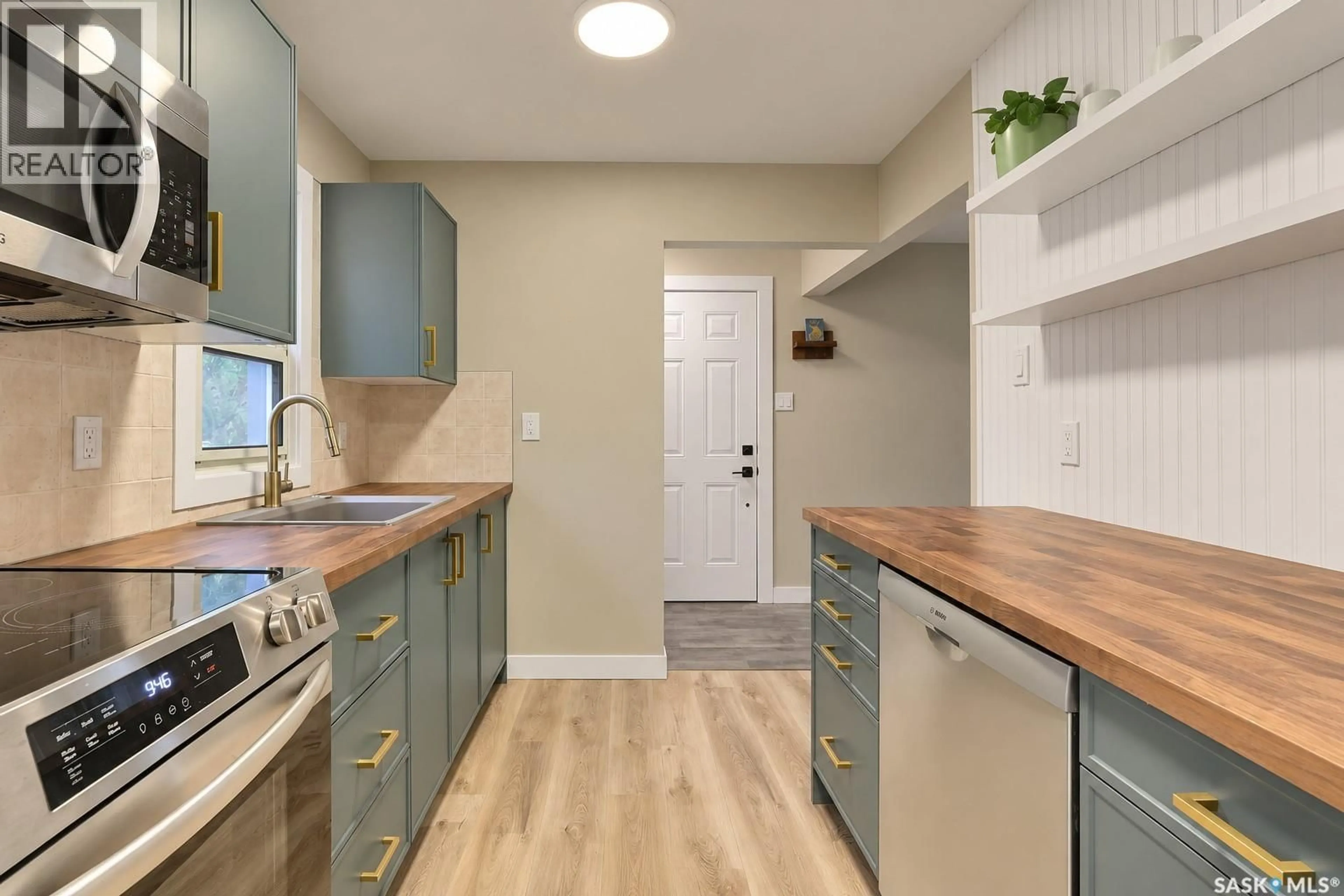 Unknown for 3721 CAEN AVENUE, Regina Saskatchewan S4S0Y5