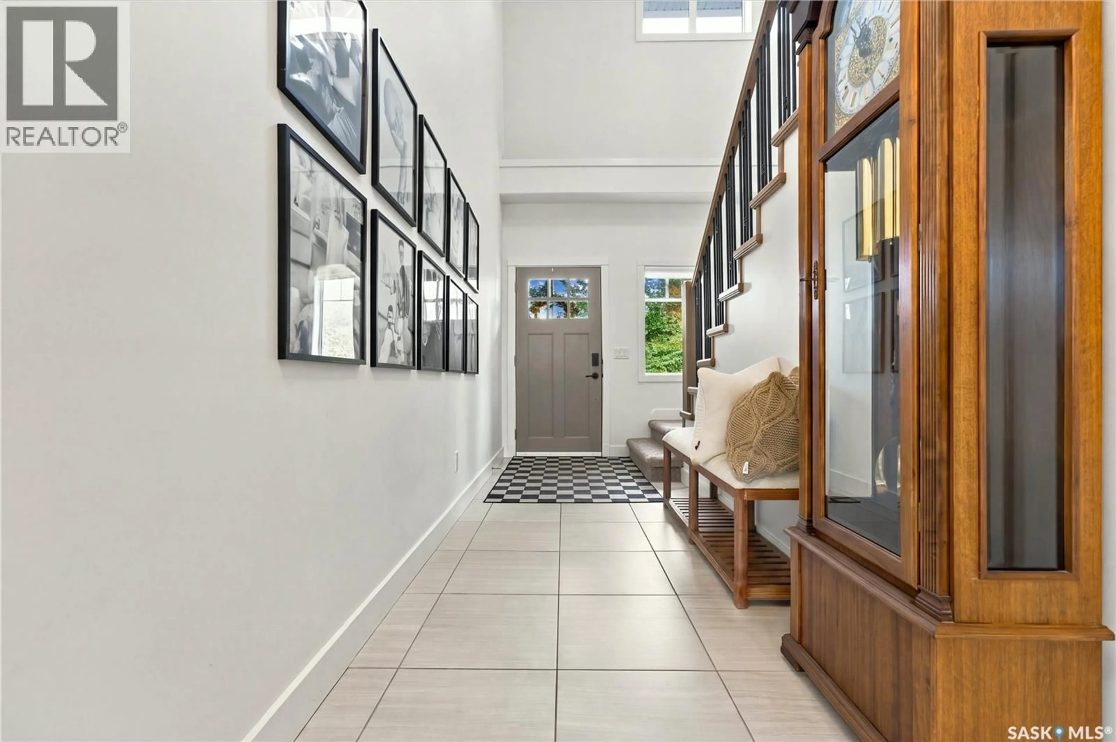 Indoor entryway for 1311 JACKSON AVENUE, Saskatoon Saskatchewan S7H2M9