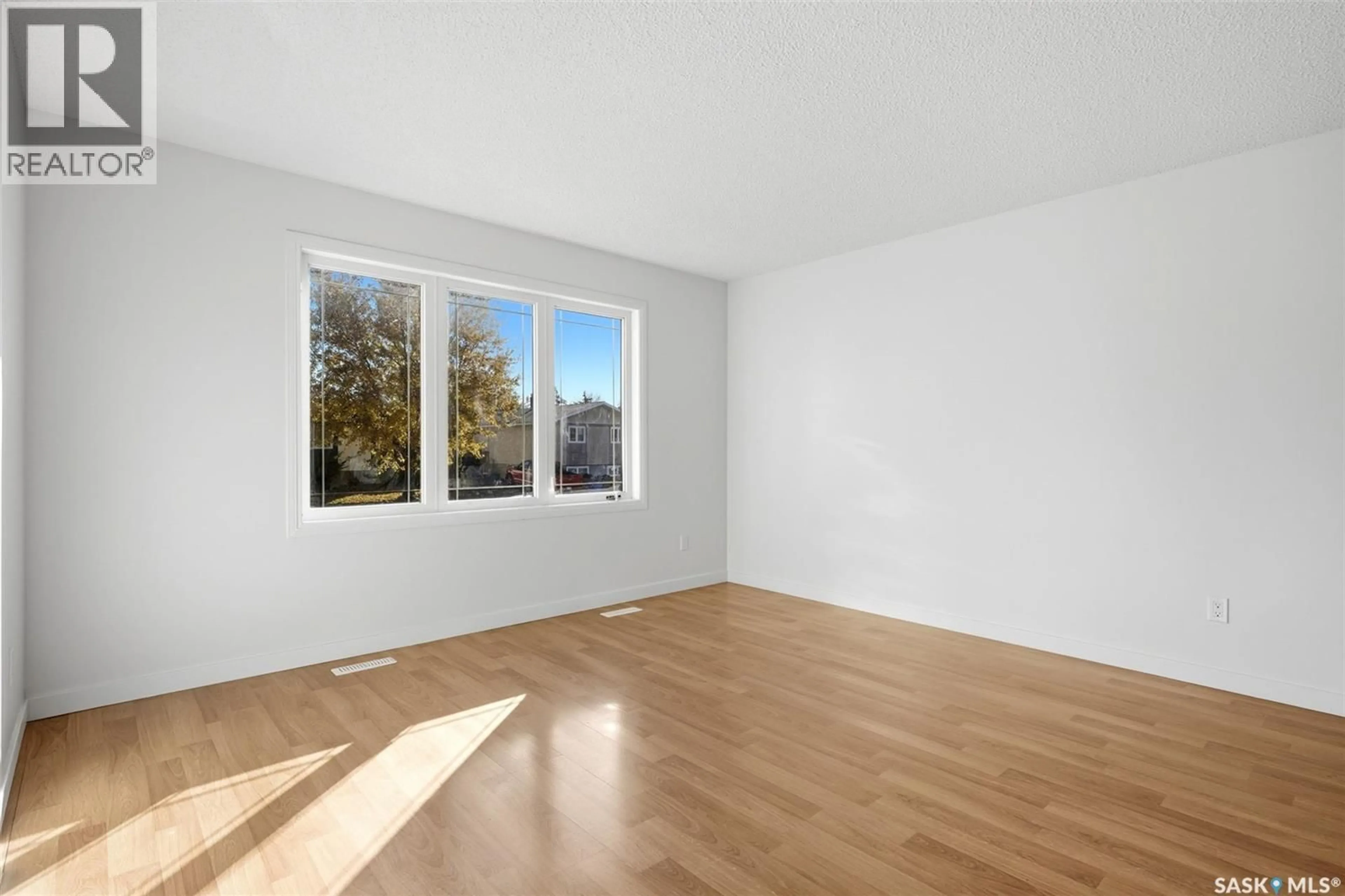 A pic of a room for 1014 MAWSON BAY, Regina Saskatchewan S4X2P6