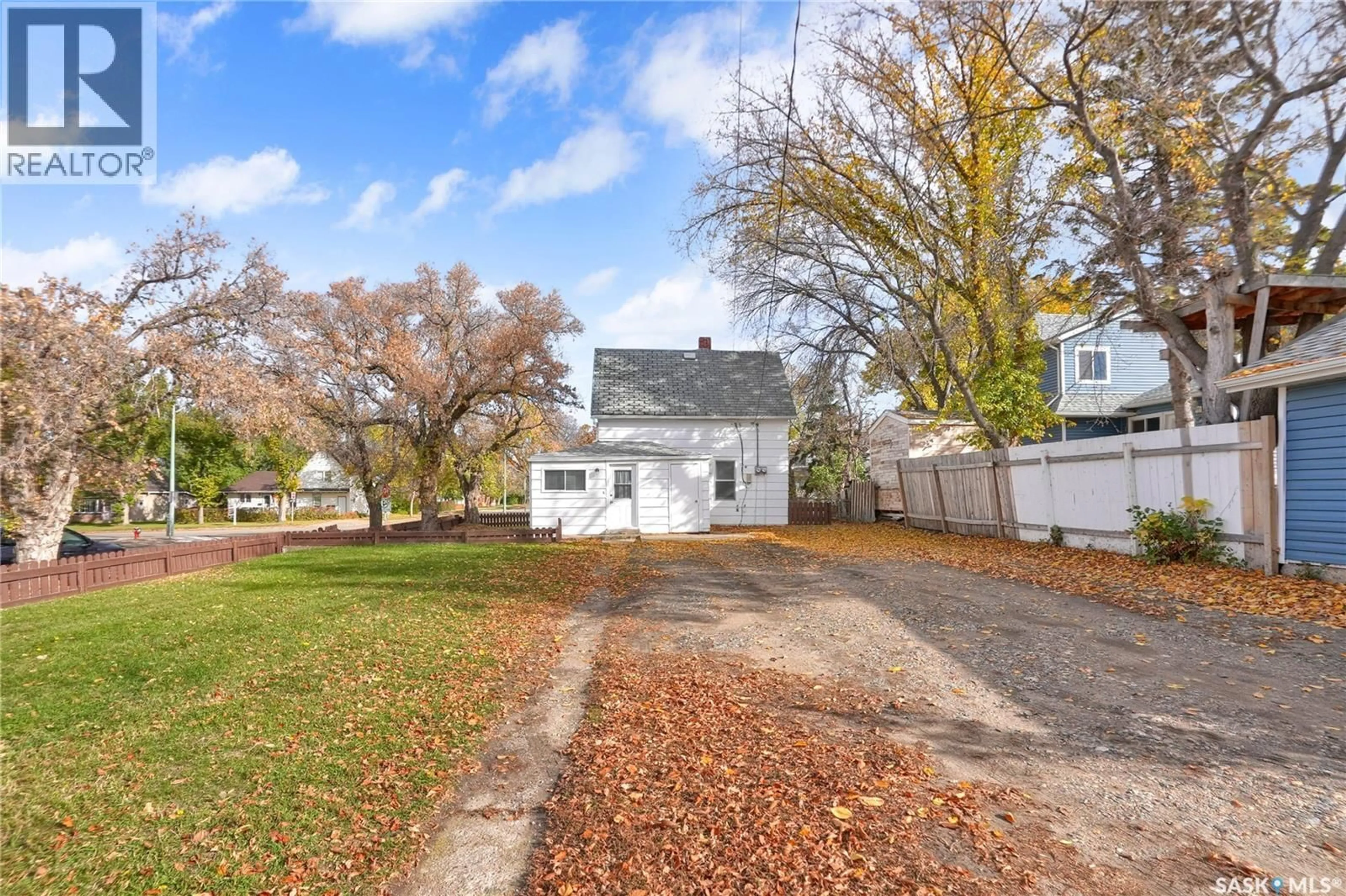 A pic from outside/outdoor area/front of a property/back of a property/a pic from drone, street for 406 MAIN STREET, Moose Jaw Saskatchewan S6H5S9
