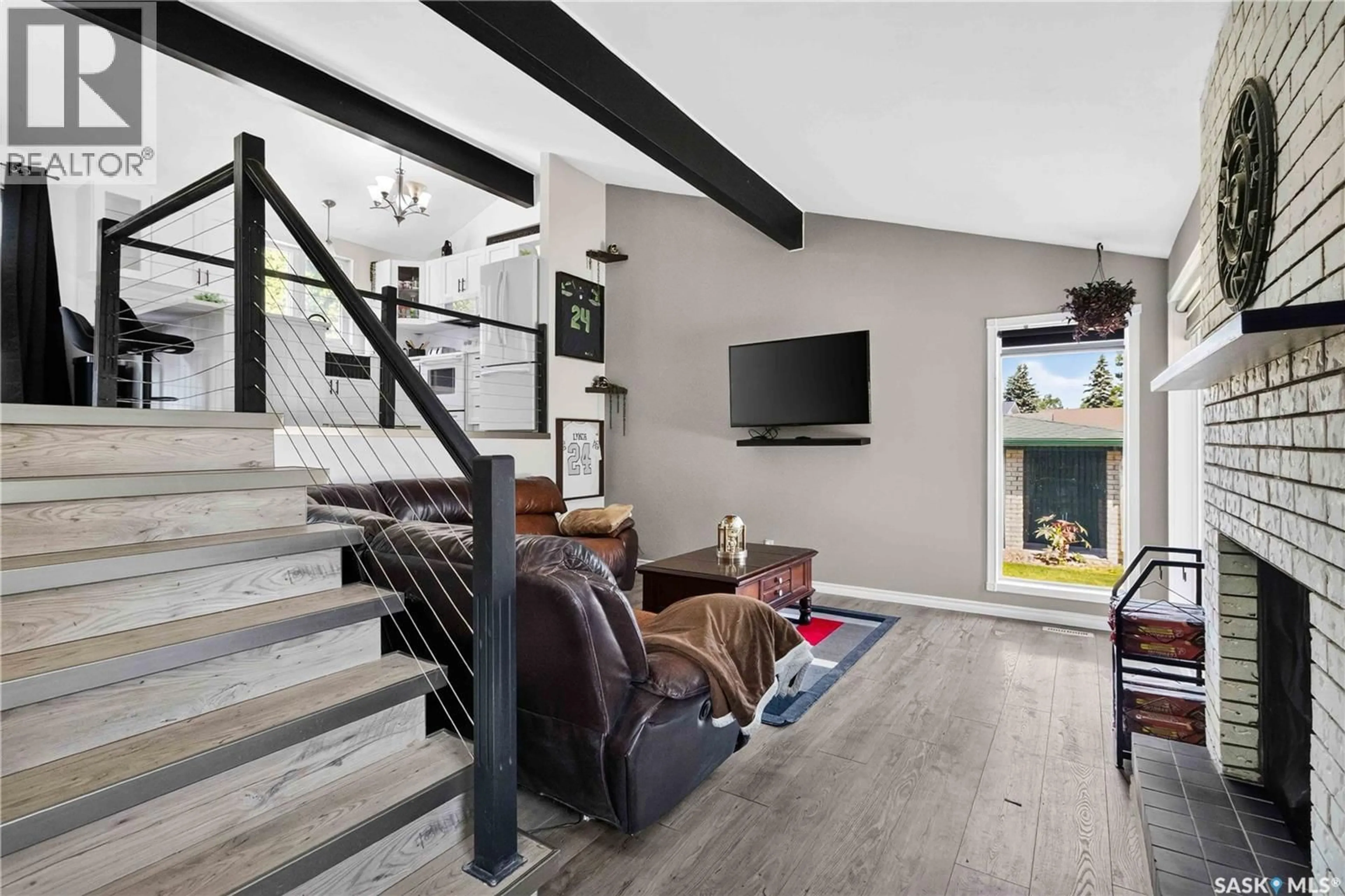 Unknown for 526 TOBIN CRESCENT, Saskatoon Saskatchewan S7K4N8