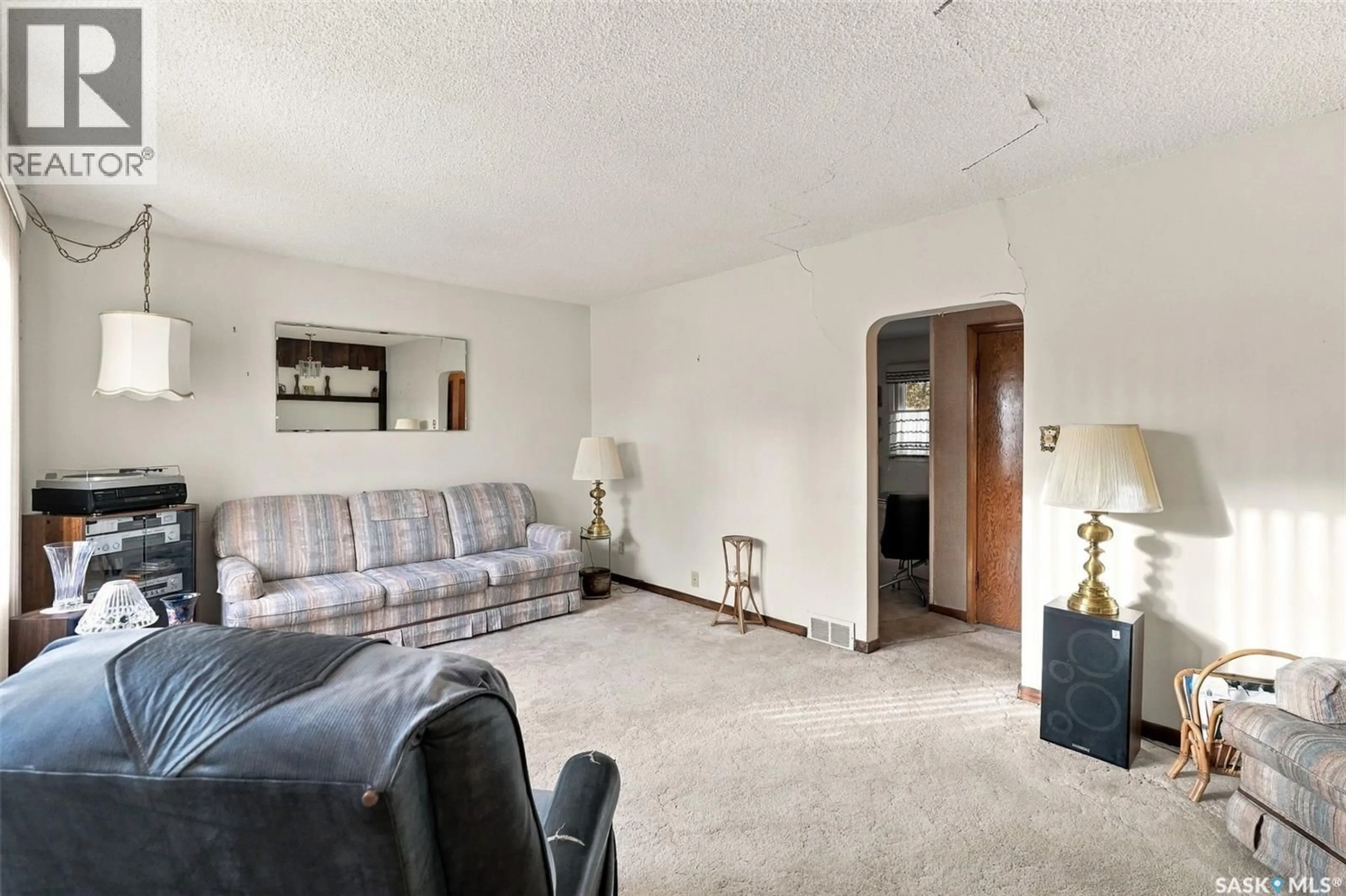 Living room with furniture, unknown for 3030 ELPHINSTONE STREET, Regina Saskatchewan S4S2A5