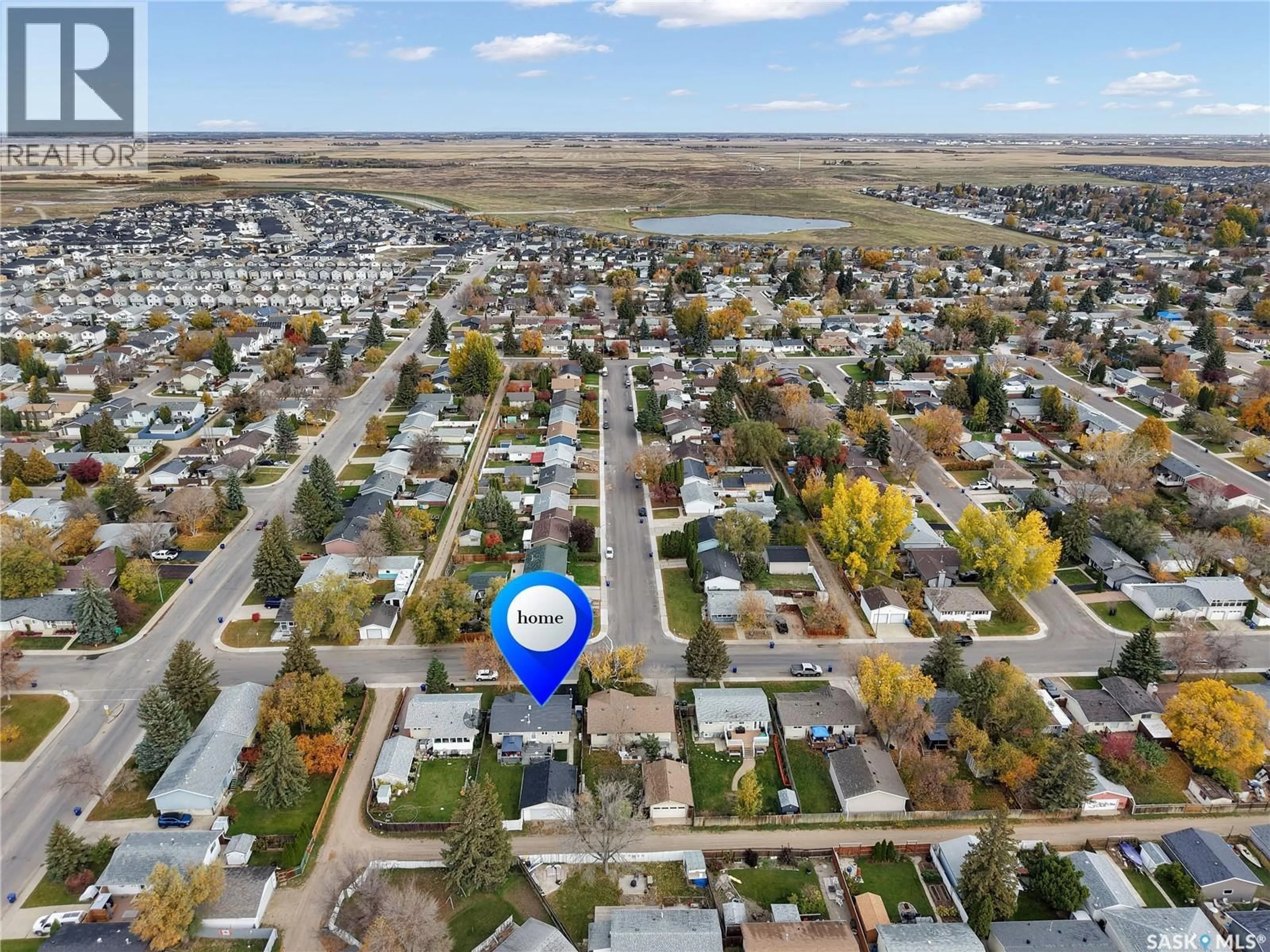 A pic from outside/outdoor area/front of a property/back of a property/a pic from drone, unknown for 106 SHEA CRESCENT, Saskatoon Saskatchewan S7L5M1