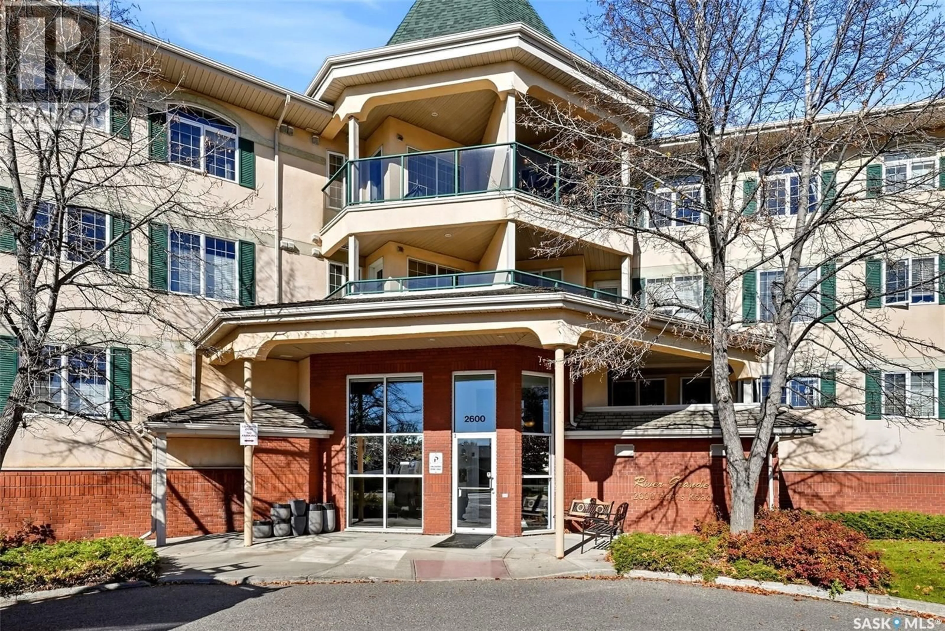 Indoor foyer for E - 312 2600 ARENS ROAD, Regina Saskatchewan S4V3A7