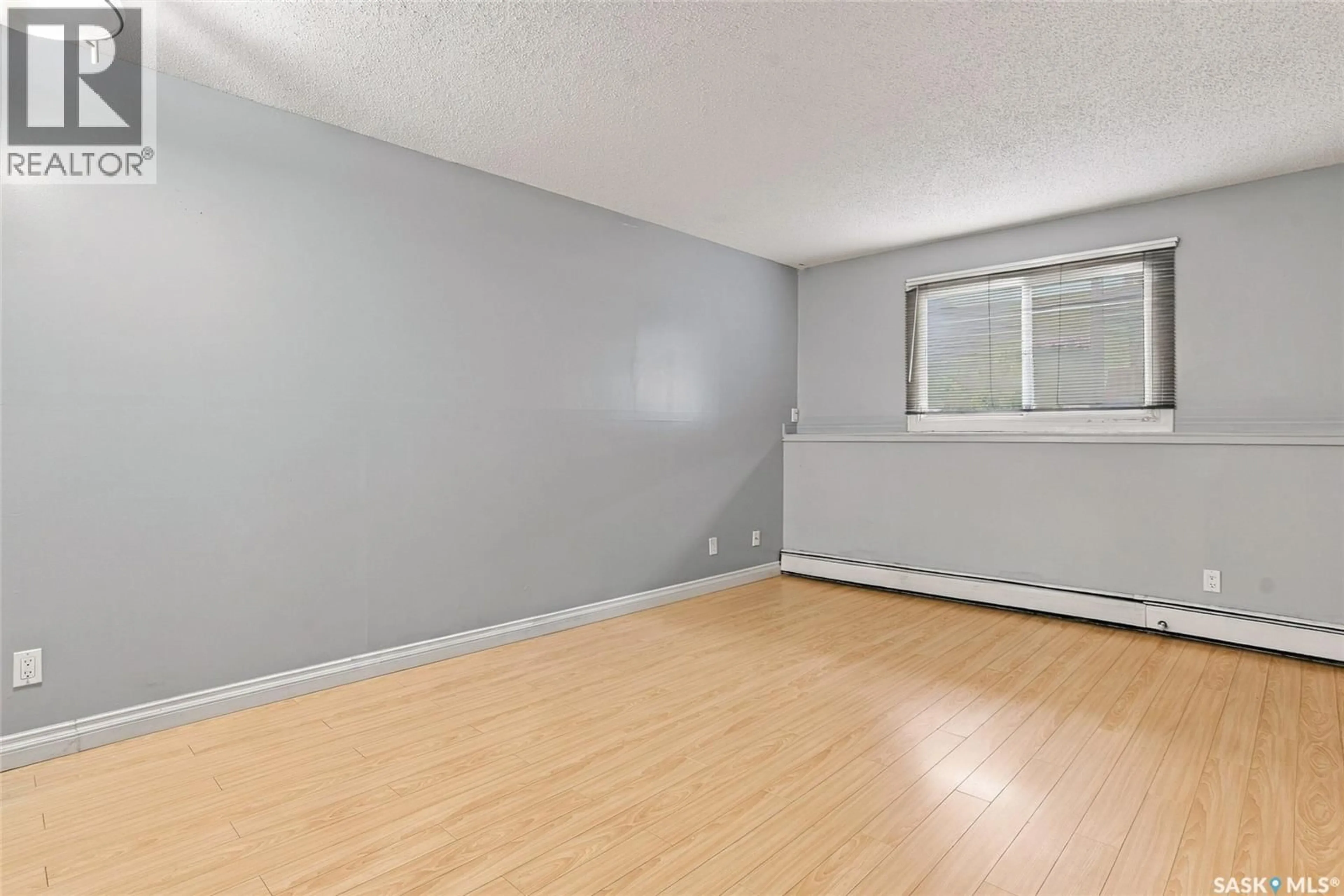 A pic of a room for S - 103 522 X AVENUE, Saskatoon Saskatchewan S7M4X9