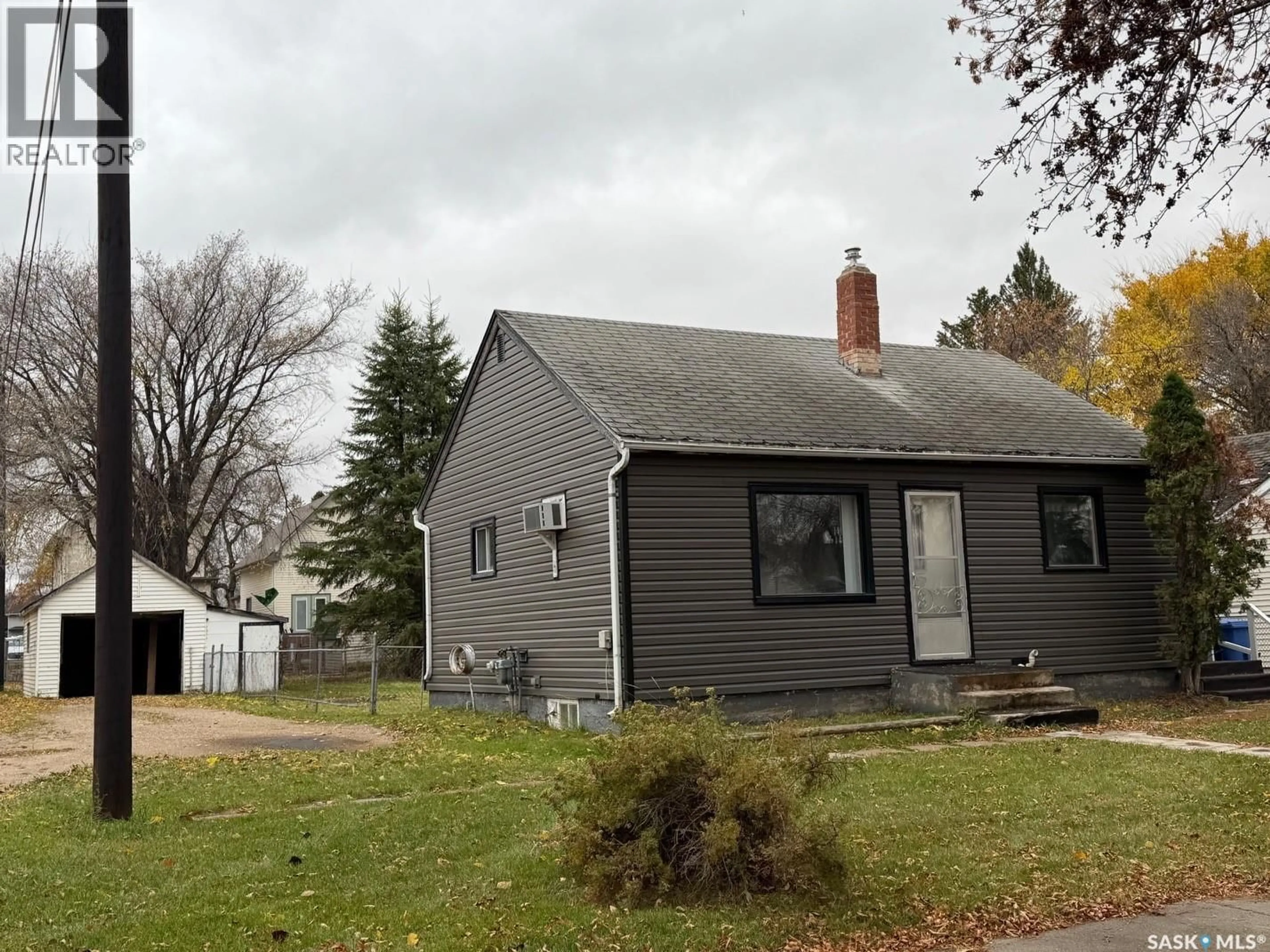 Unknown for 182 FOURTH AVENUE, Yorkton Saskatchewan S3N1A8