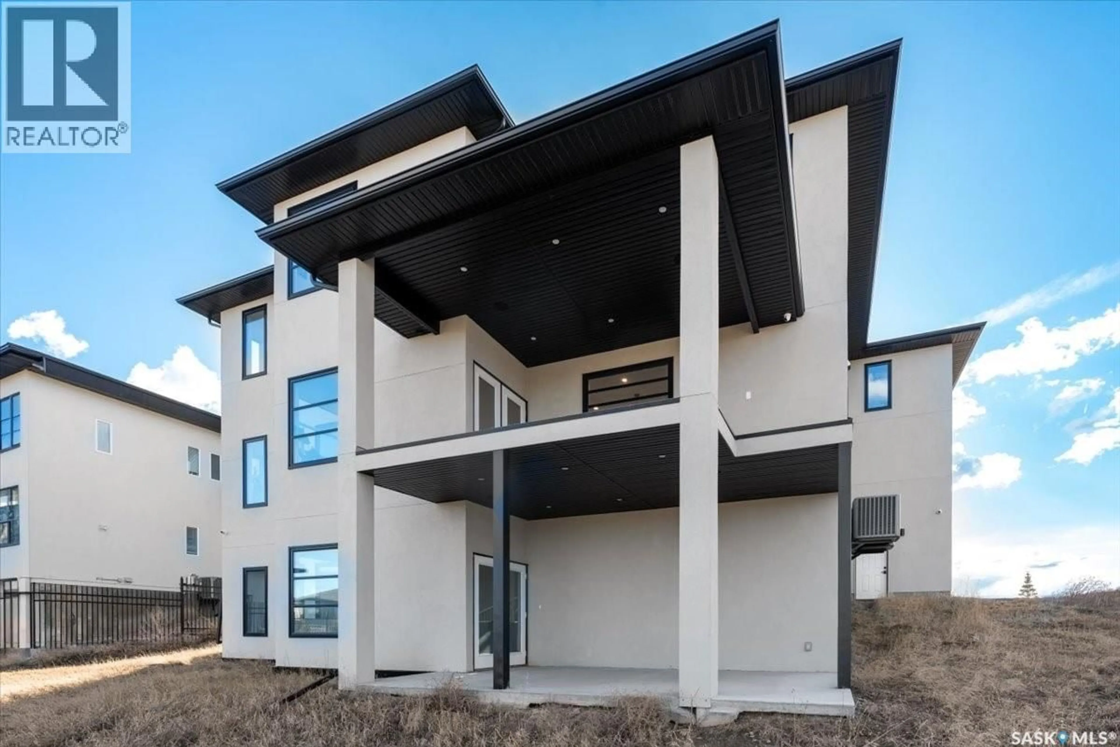 Home with vinyl exterior material, unknown for 304 SPRUCE CREEK CRESCENT, Edenwold Rm No.158 Saskatchewan S0G3Z0