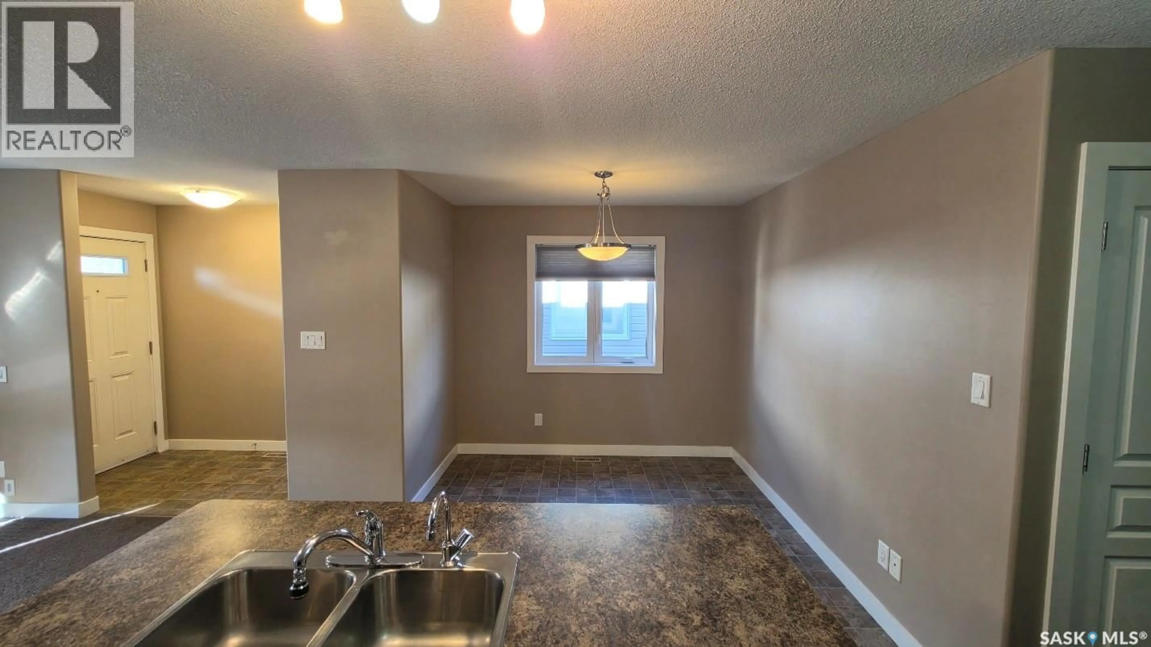 A pic of a room for 139 ST JOHN STREET, Regina Saskatchewan S4R2V8