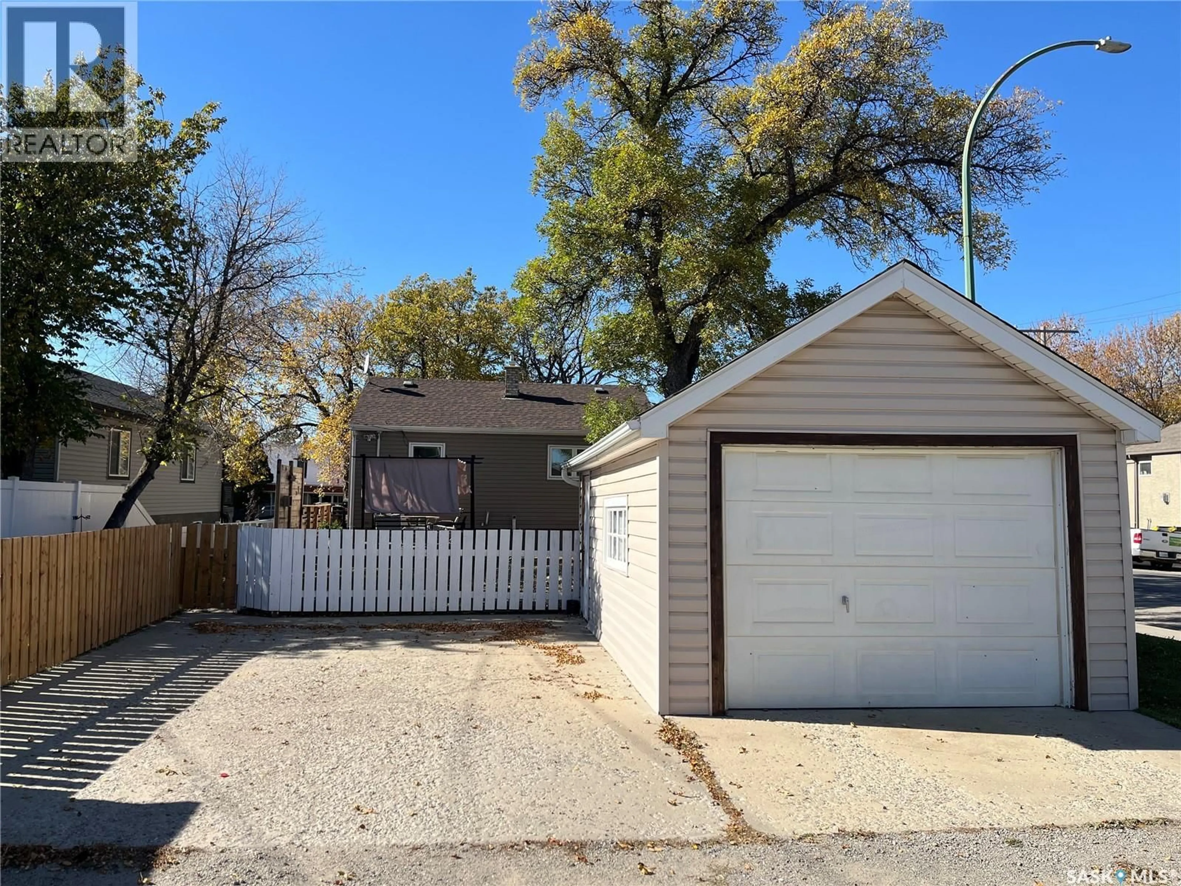 Unknown for 2101 KING STREET, Regina Saskatchewan S4T4G9