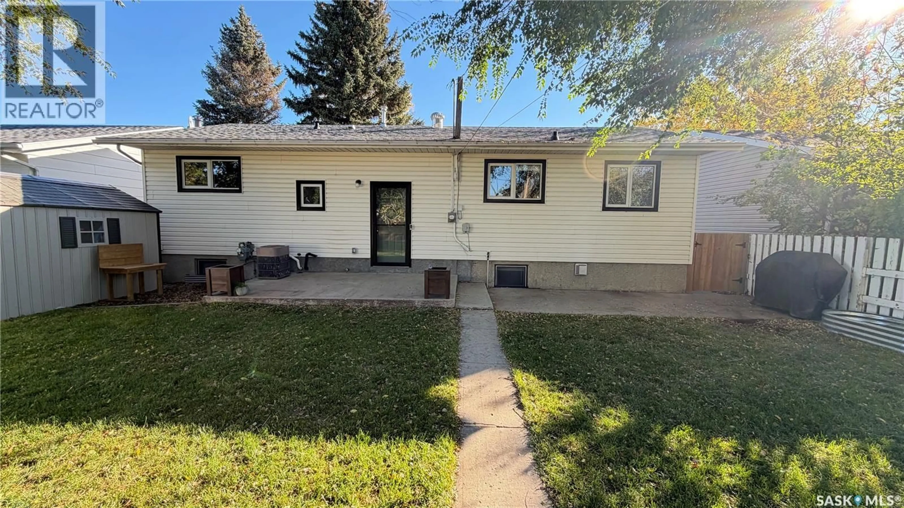 Unknown for 735 JASPER STREET, Maple Creek Saskatchewan S0N1N0