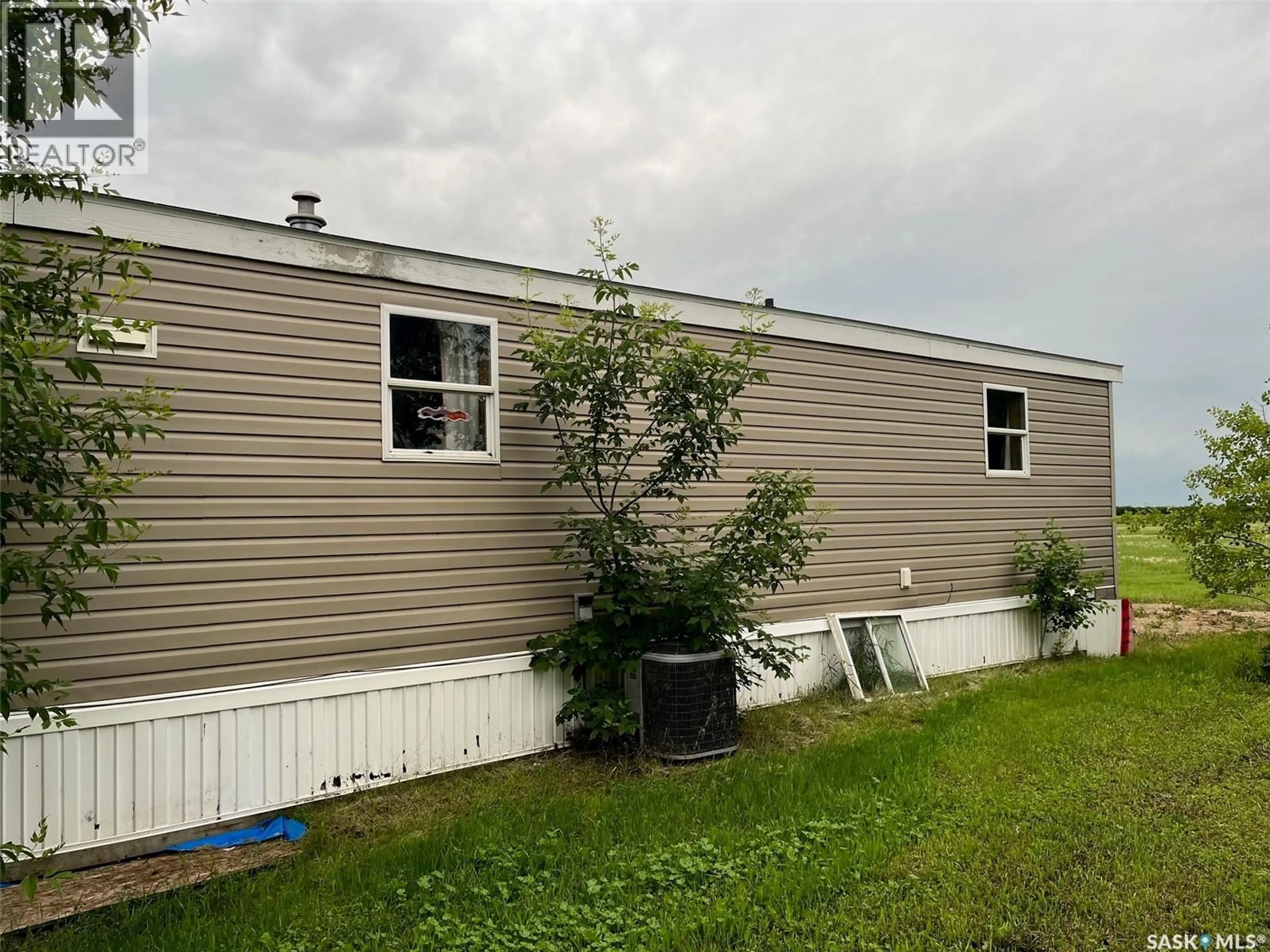 Home with vinyl exterior material, unknown for 83 106 1ST AVENUE, Weyburn Saskatchewan S4H2J1