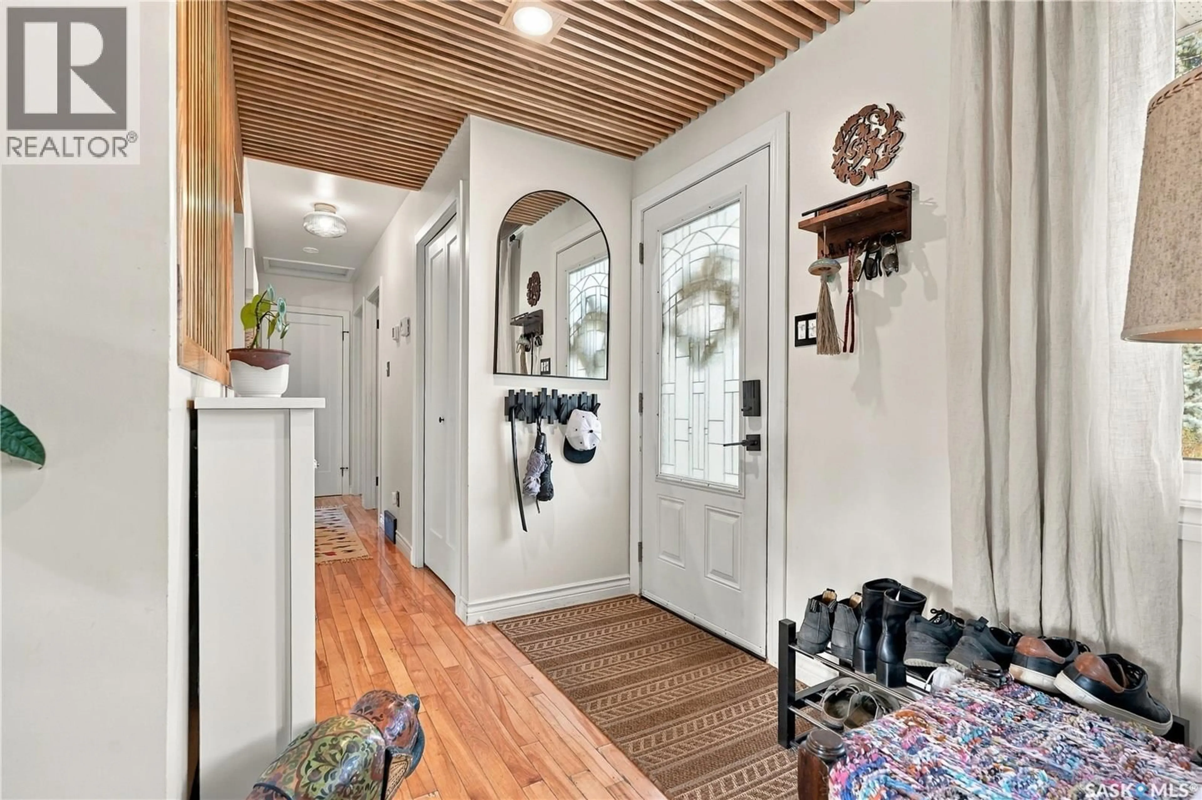 Indoor entryway for 95 ST LAWRENCE CRESCENT, Saskatoon Saskatchewan S7K1G6