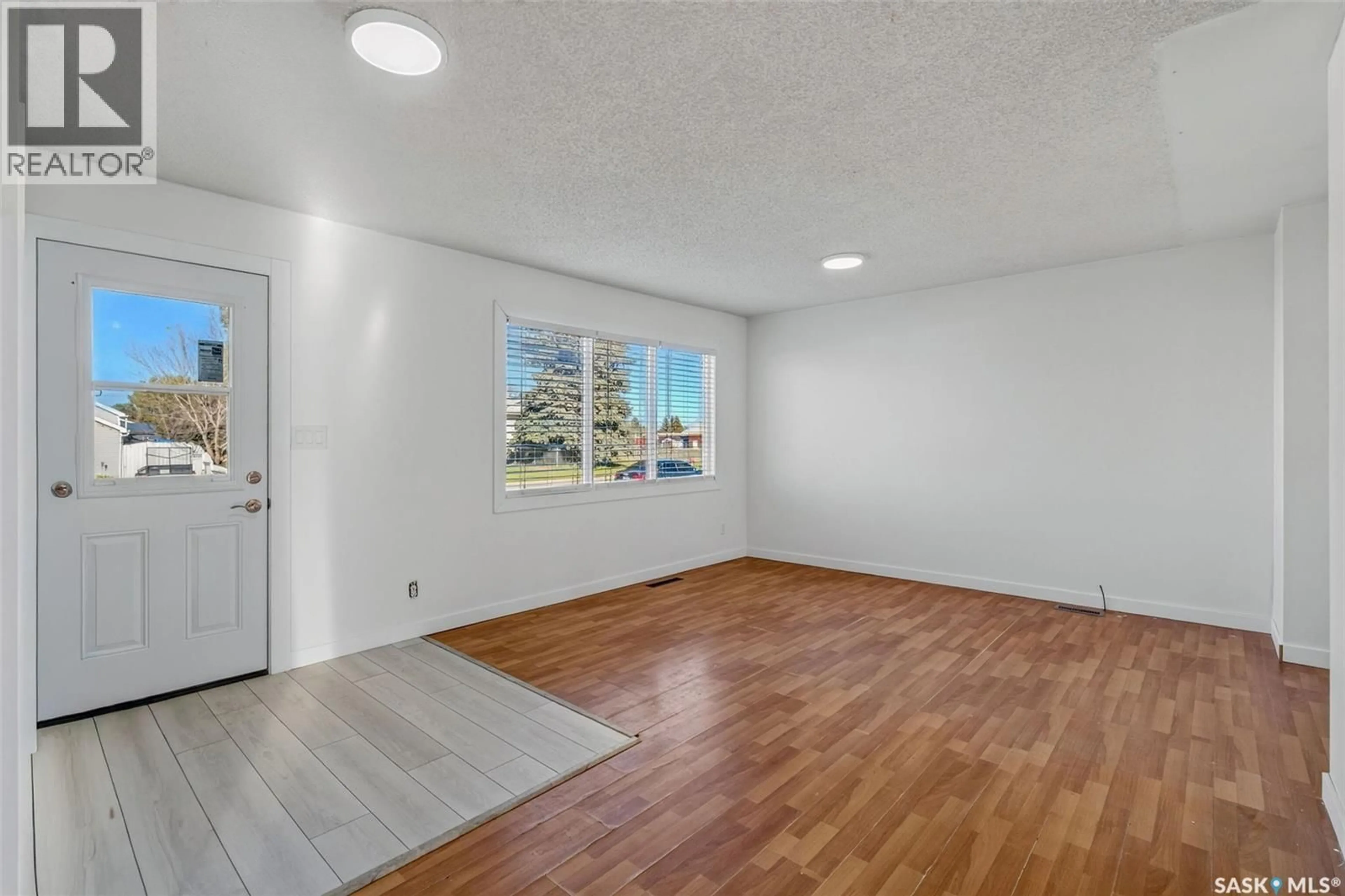 A pic of a room for 147 30TH STREET, Prince Albert Saskatchewan S6V1Z2