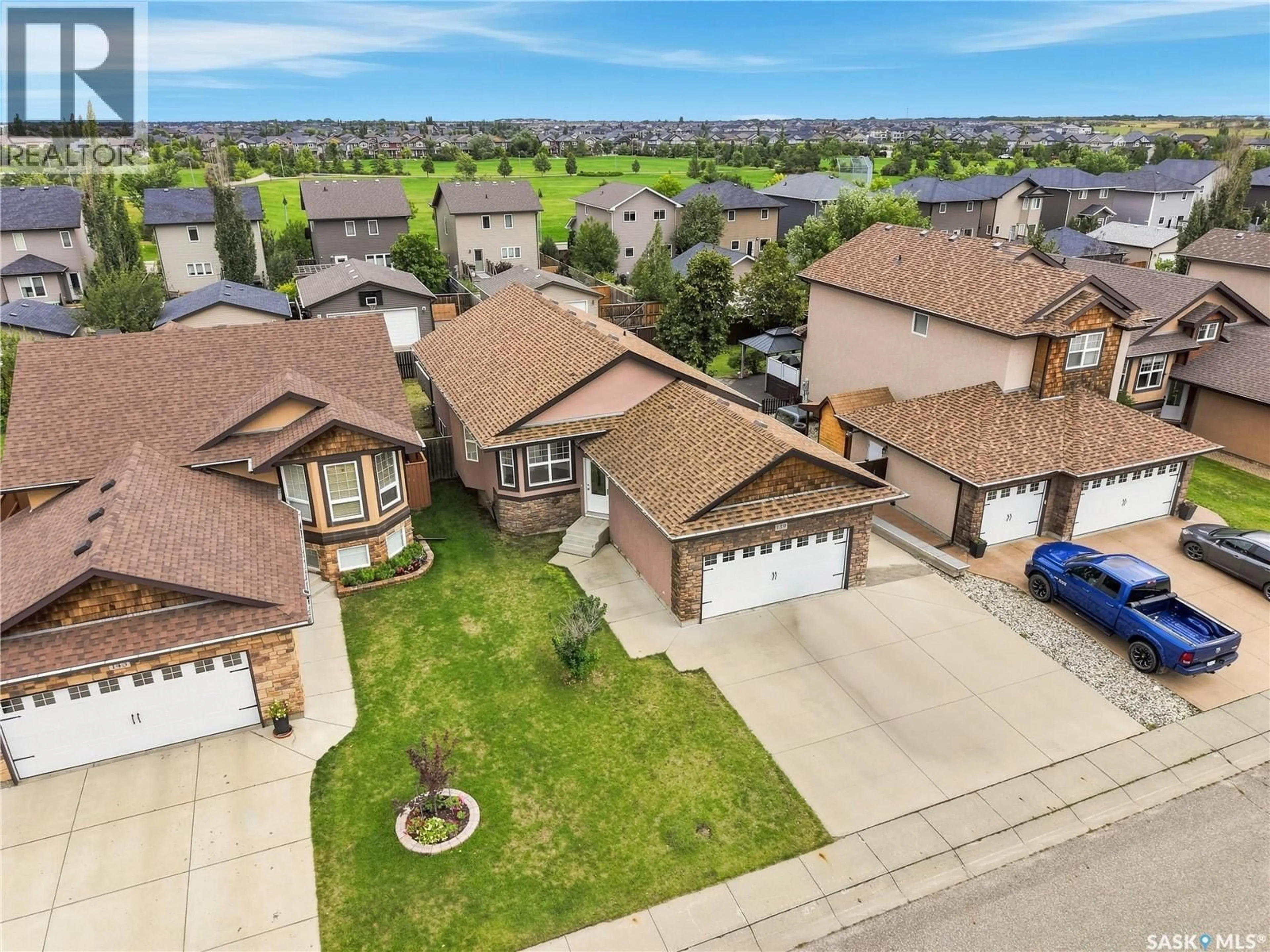 A pic from outside/outdoor area/front of a property/back of a property/a pic from drone, street for 139 BRAINERD CRESCENT, Saskatoon Saskatchewan S7T0A9