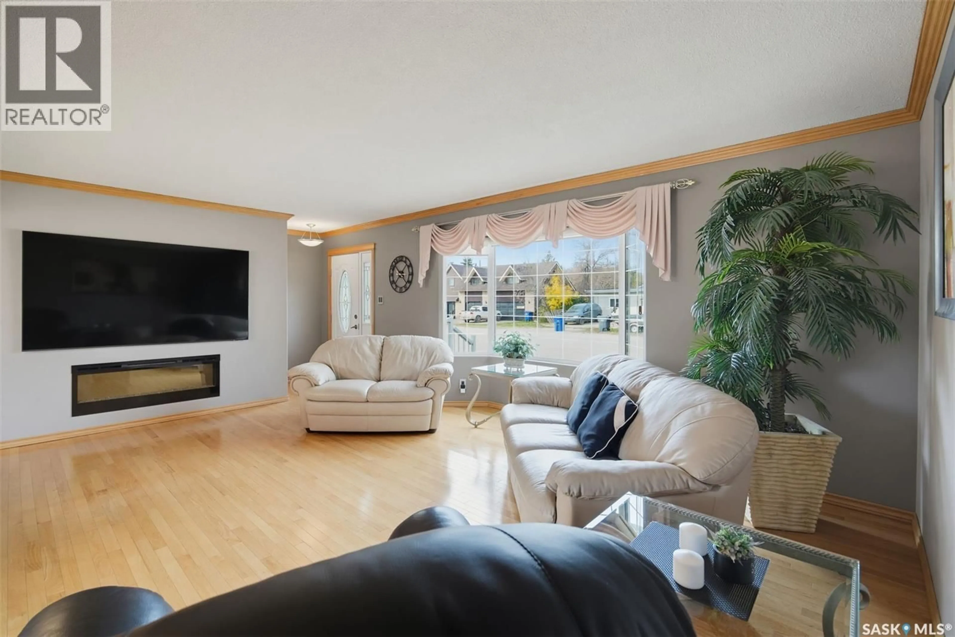 Living room with furniture, unknown for 306 3RD STREET, Vonda Saskatchewan S0K4N0