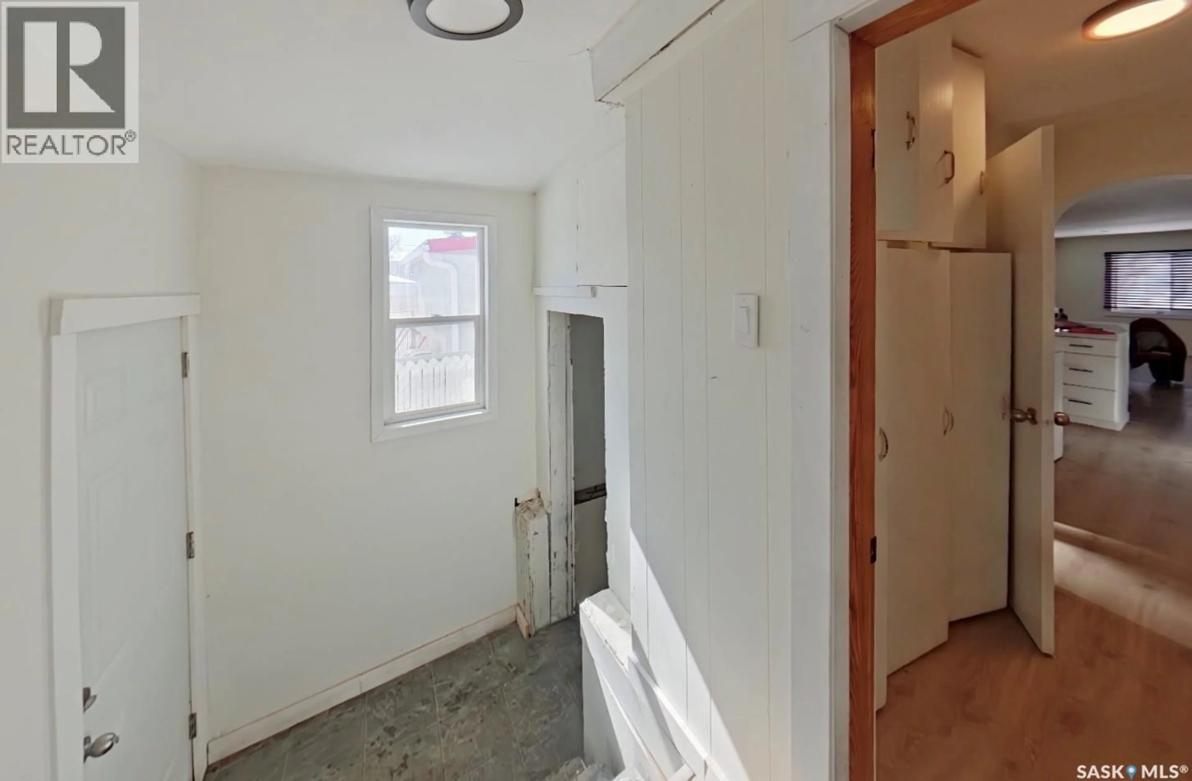 A pic of a room for 651 QUEEN STREET, Regina Saskatchewan S4T4A2