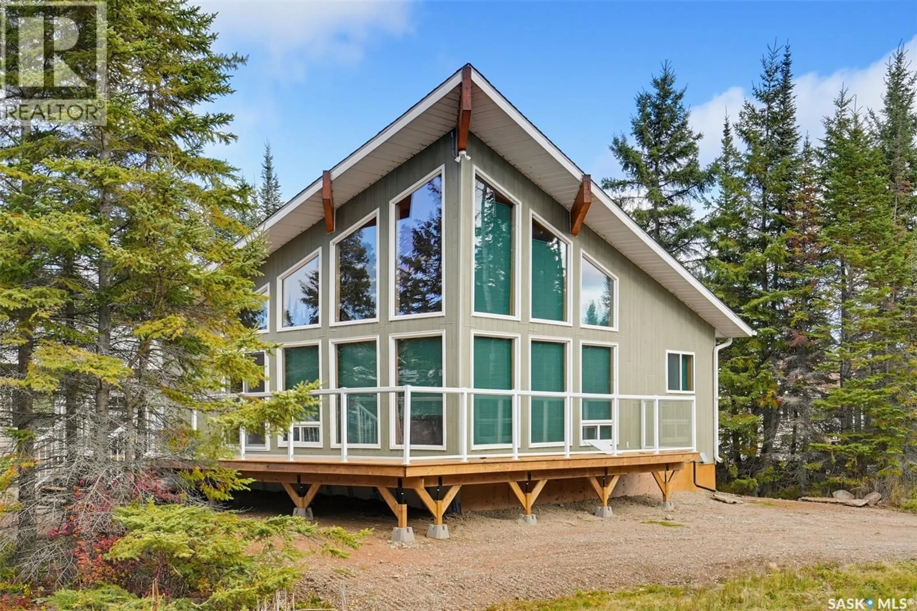 Home with vinyl exterior material, unknown for 2 FALCON PLACE, Candle Lake Saskatchewan S0J3E0