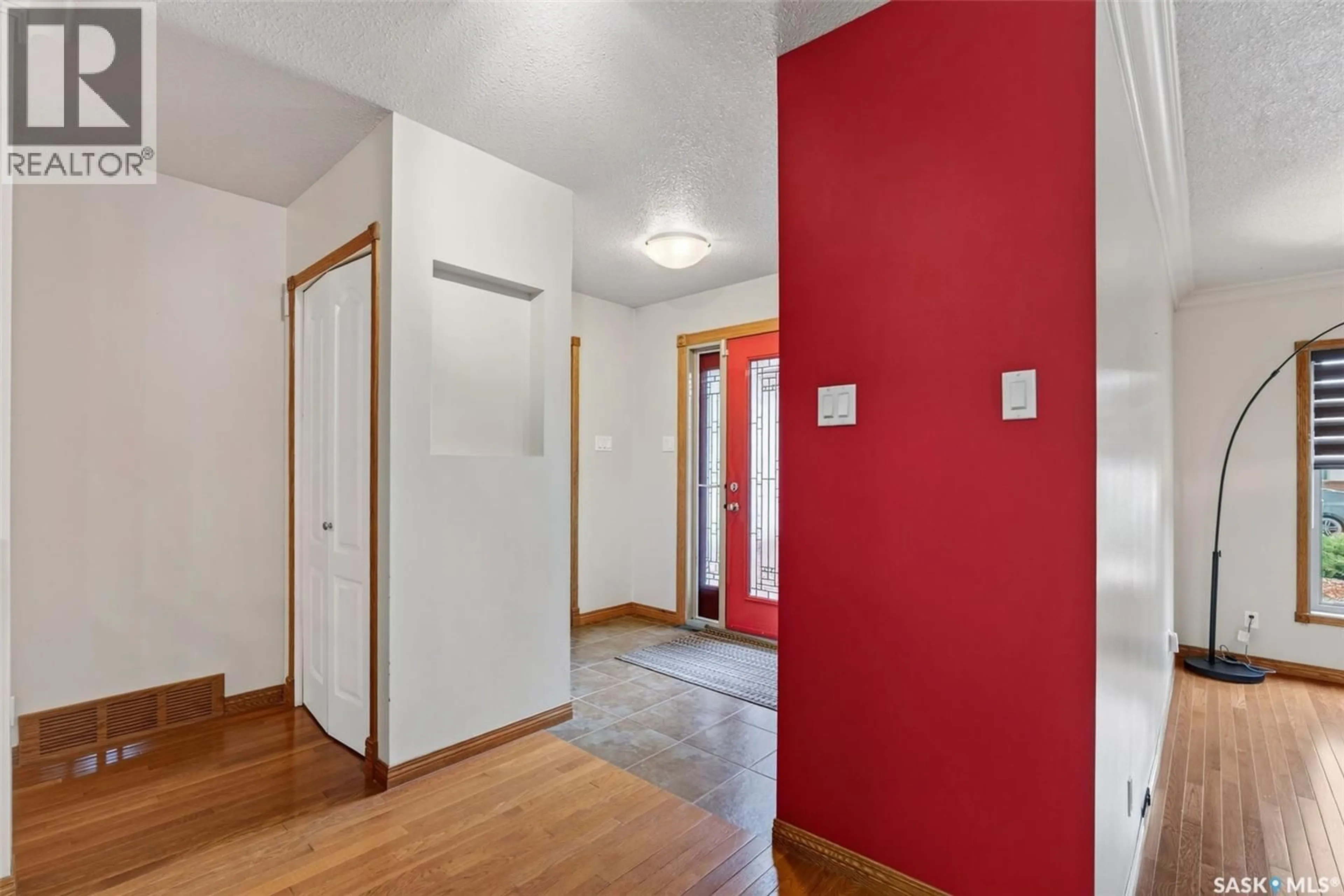 Indoor entryway for 718 GOLBURN CRESCENT, Tisdale Saskatchewan S0E1T0