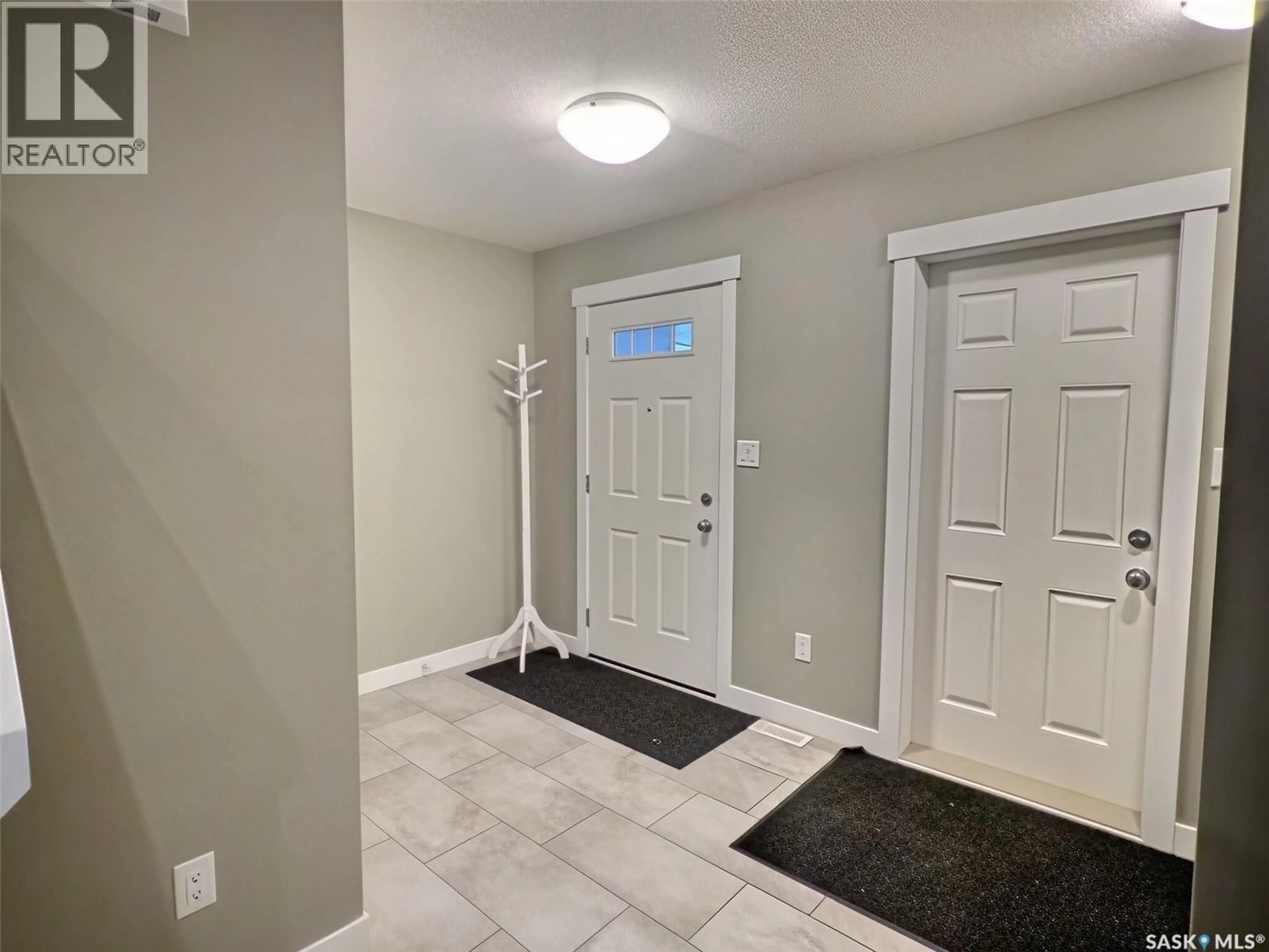 Indoor entryway for 2051 NICHOLSON ROAD, Estevan Saskatchewan S4A3A5