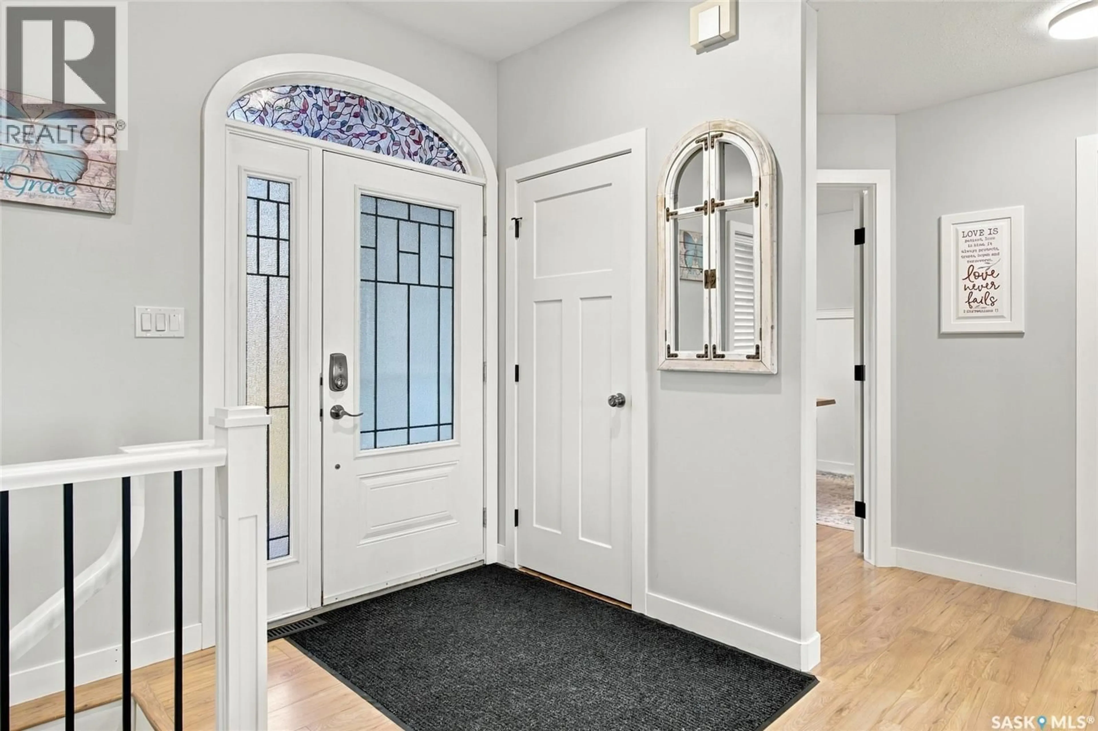Indoor entryway for 101 SOUTH HILL ROAD, Hepburn Saskatchewan S0K1Z0