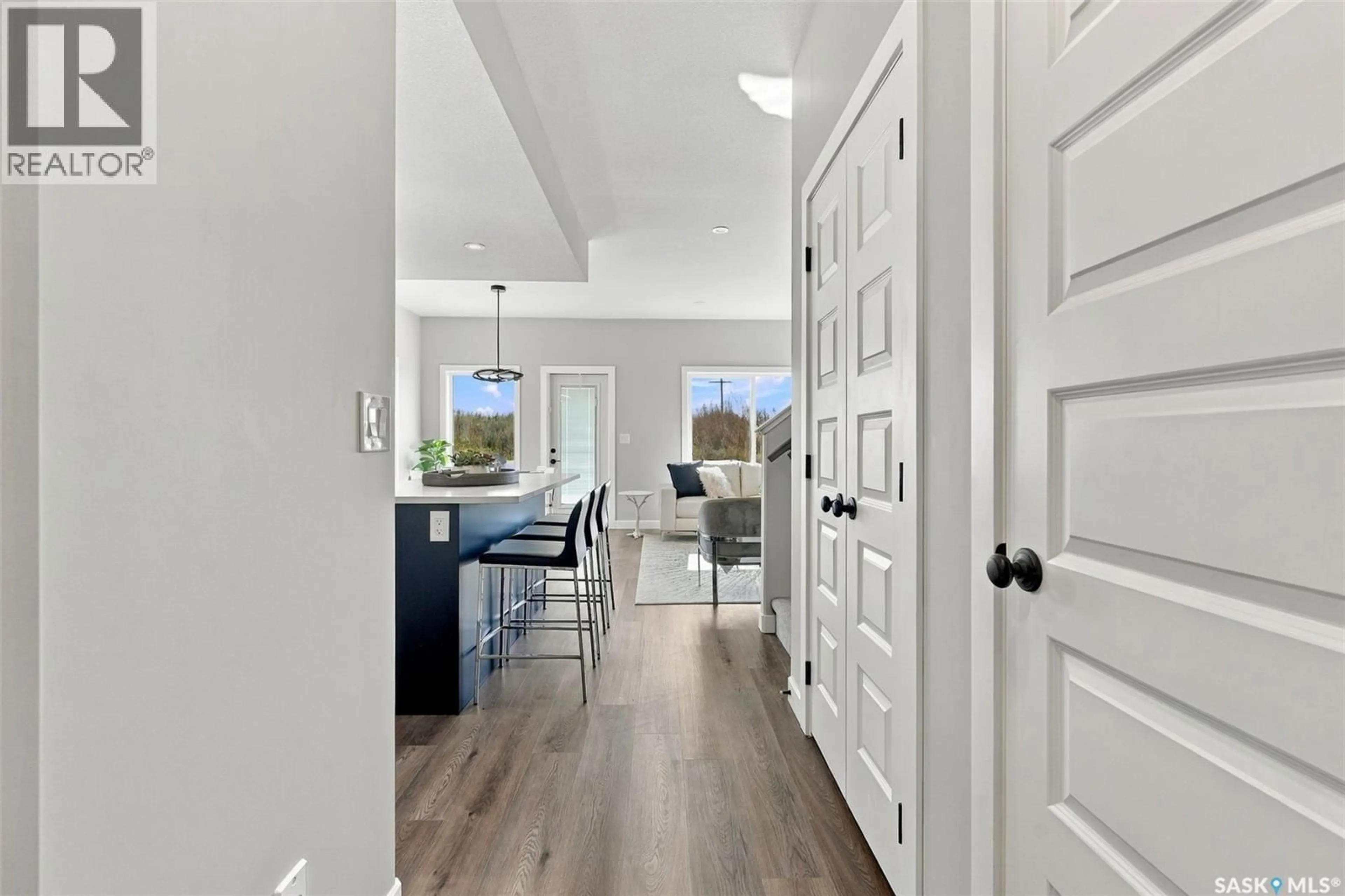 Indoor entryway for 266 KOSTIUK CRESCENT, Saskatoon Saskatchewan S7V2A3