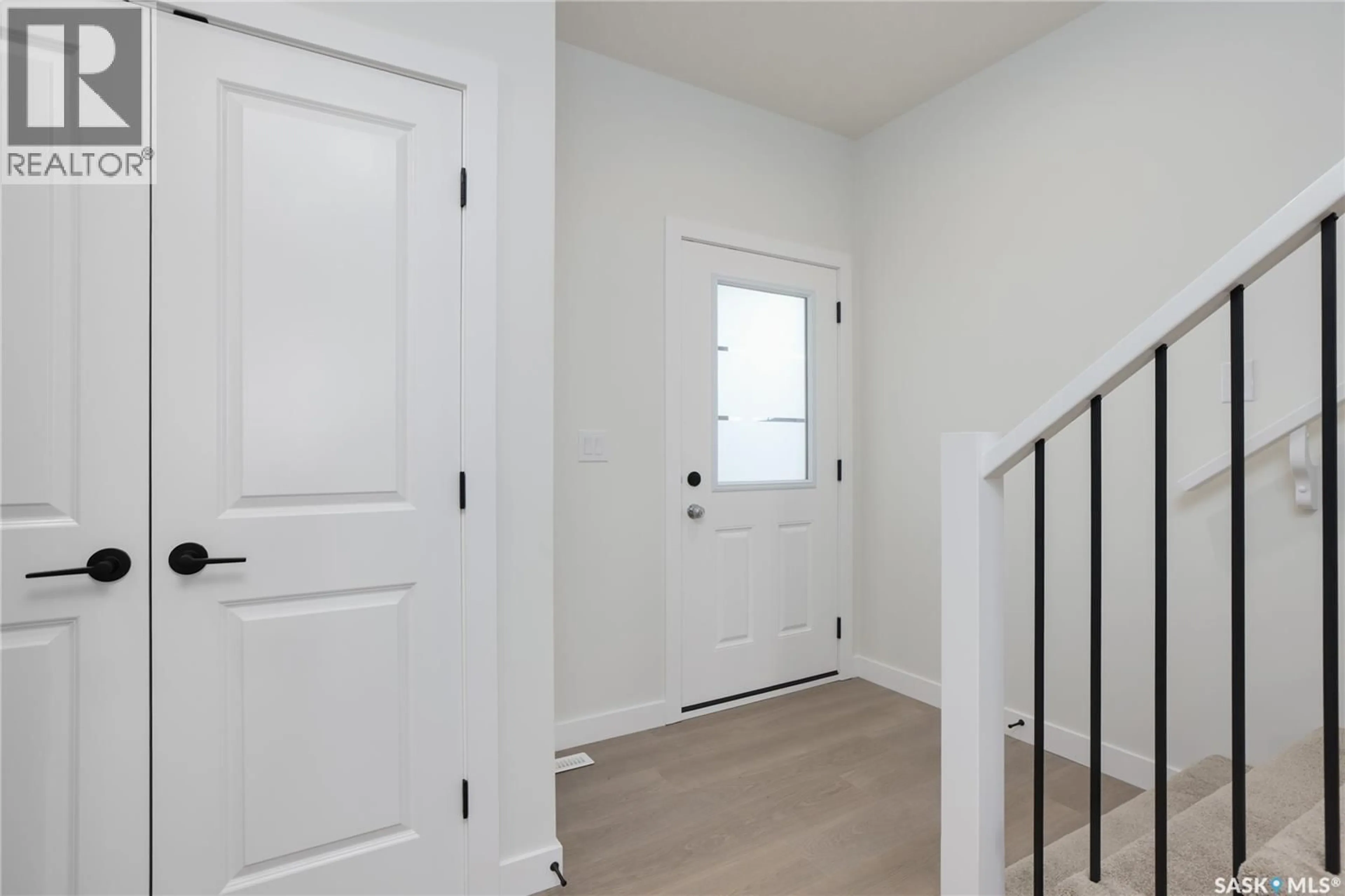 Indoor entryway for 141 EMMA CRESCENT, Martensville Saskatchewan S7V2T1