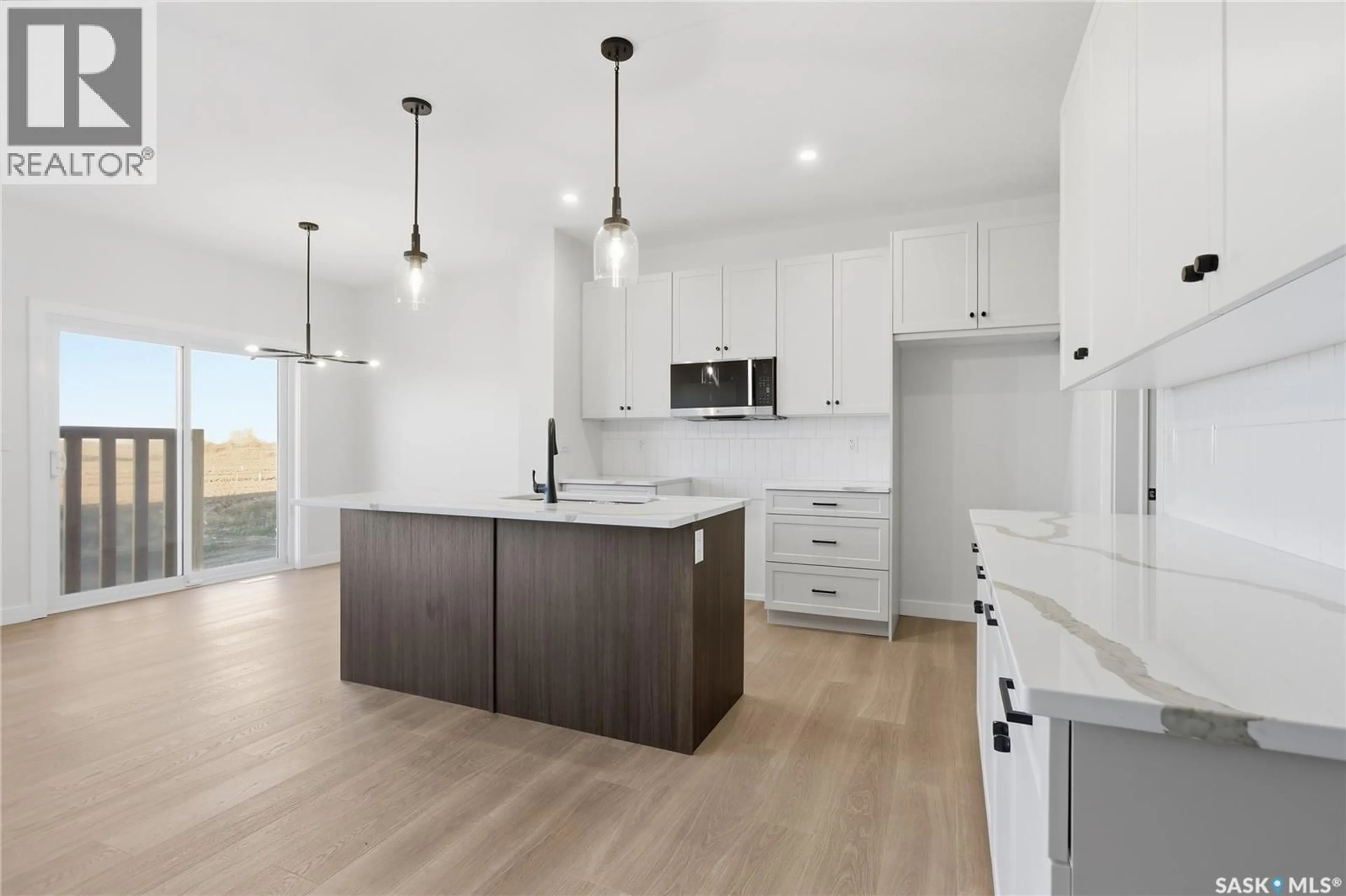 Open concept kitchen, unknown for 141 EMMA CRESCENT, Martensville Saskatchewan S7V2T1