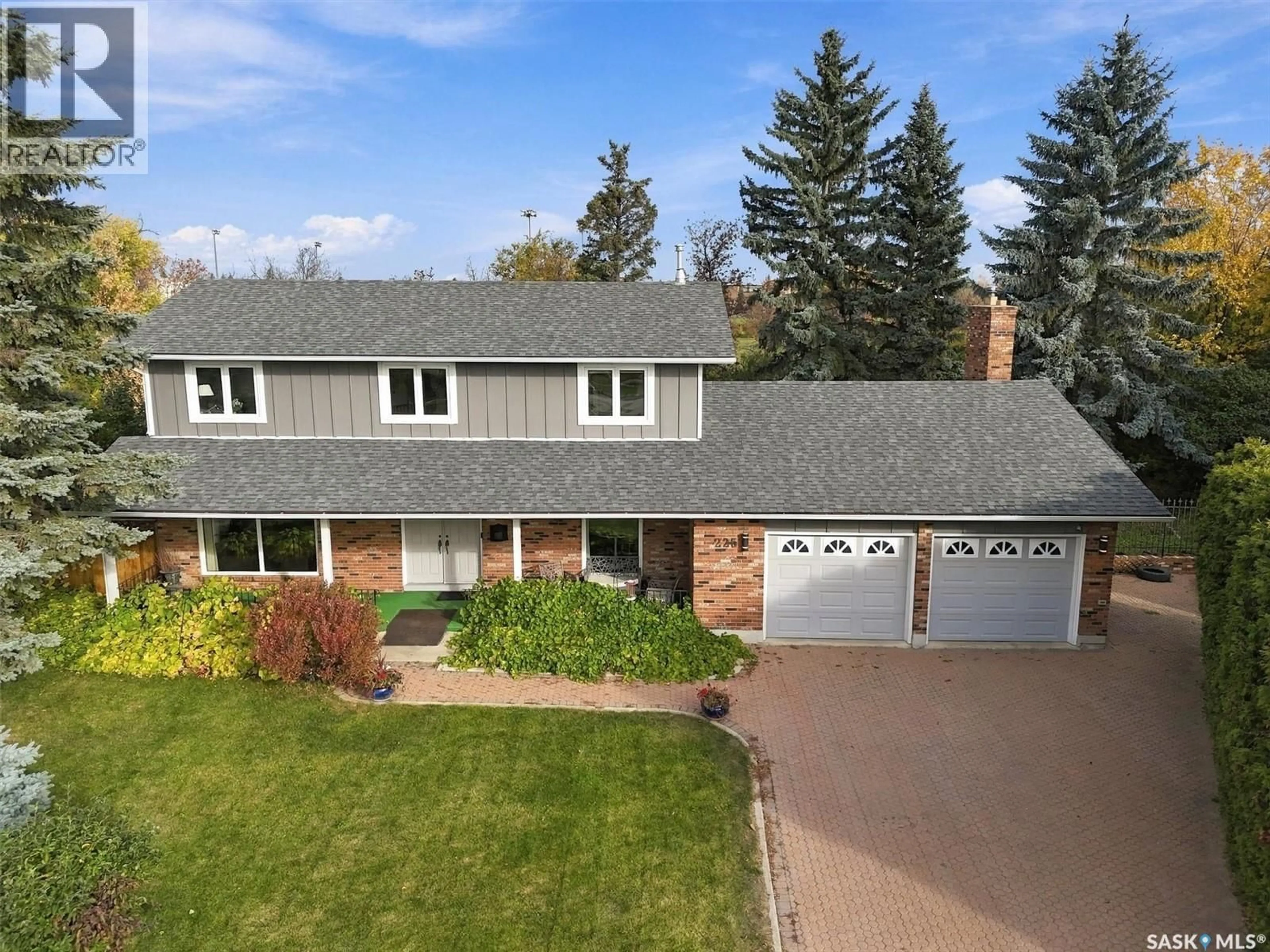 Unknown for 225 CLEARWATER COURT, Saskatoon Saskatchewan S7K3Y9