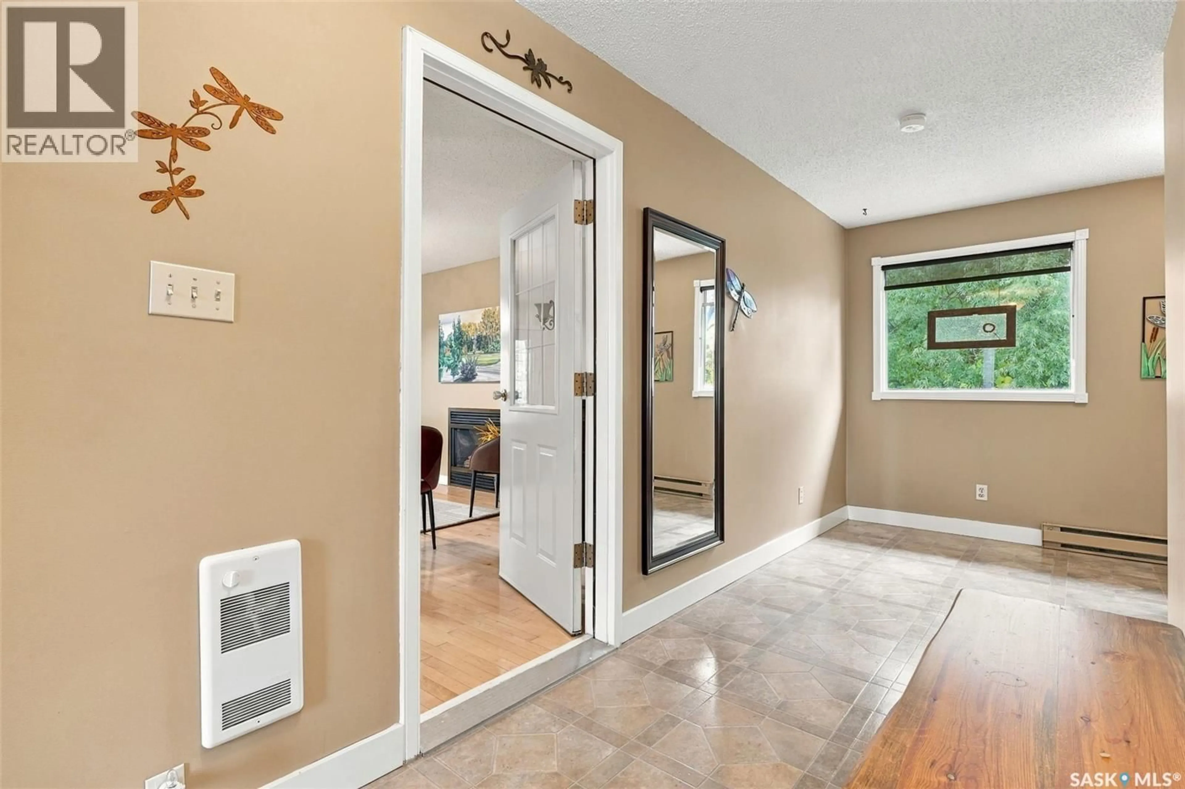 Indoor entryway for 307 BROADWAY STREET, Sedley Saskatchewan S0G4K0