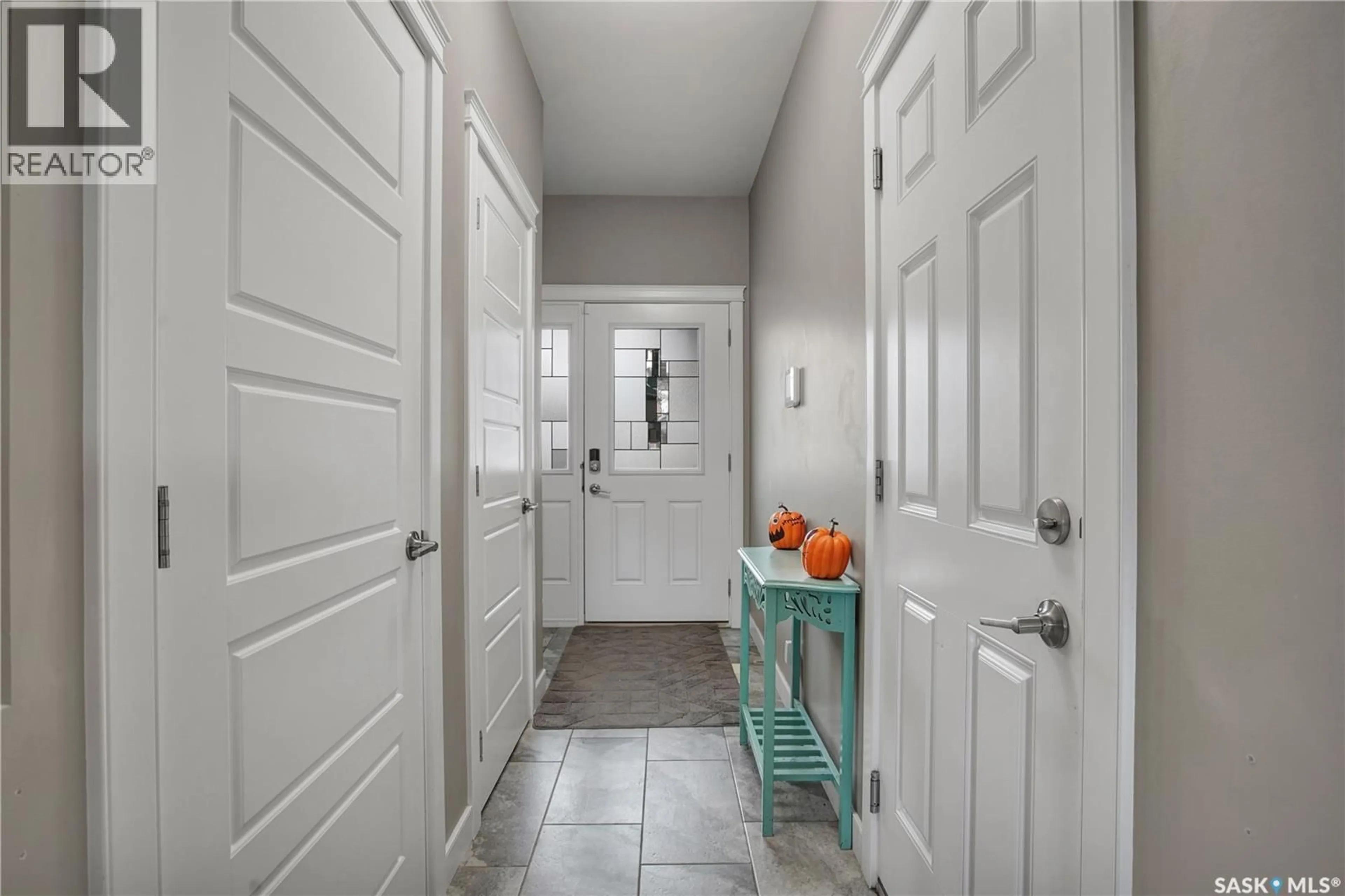 Indoor entryway for 437 REDWOOD CRESCENT, Warman Saskatchewan S0K4S2