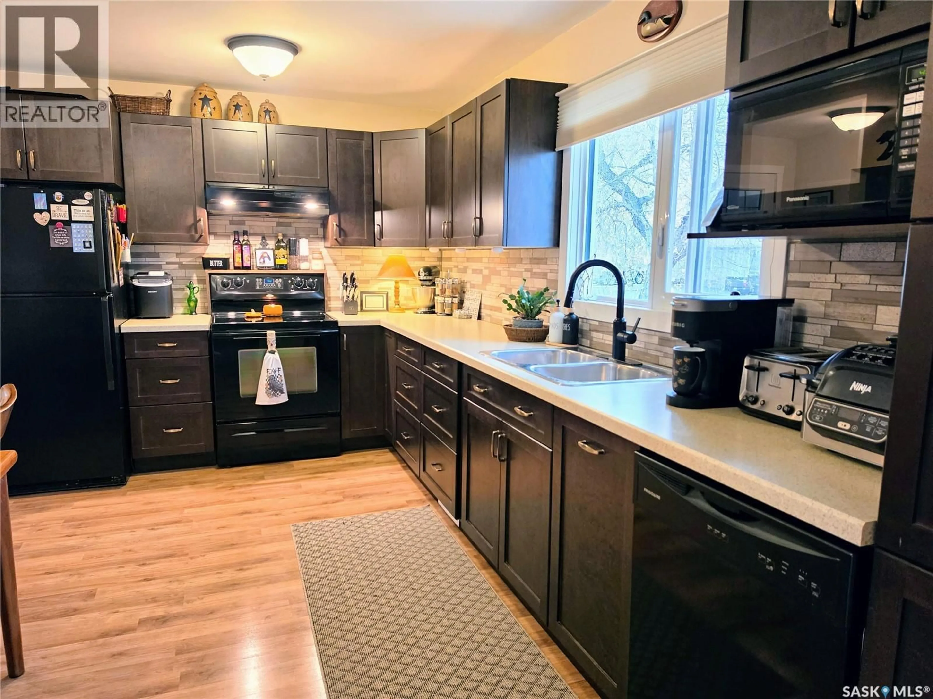 Open concept kitchen, unknown for 234 12TH STREET, Humboldt Saskatchewan S0K2A0
