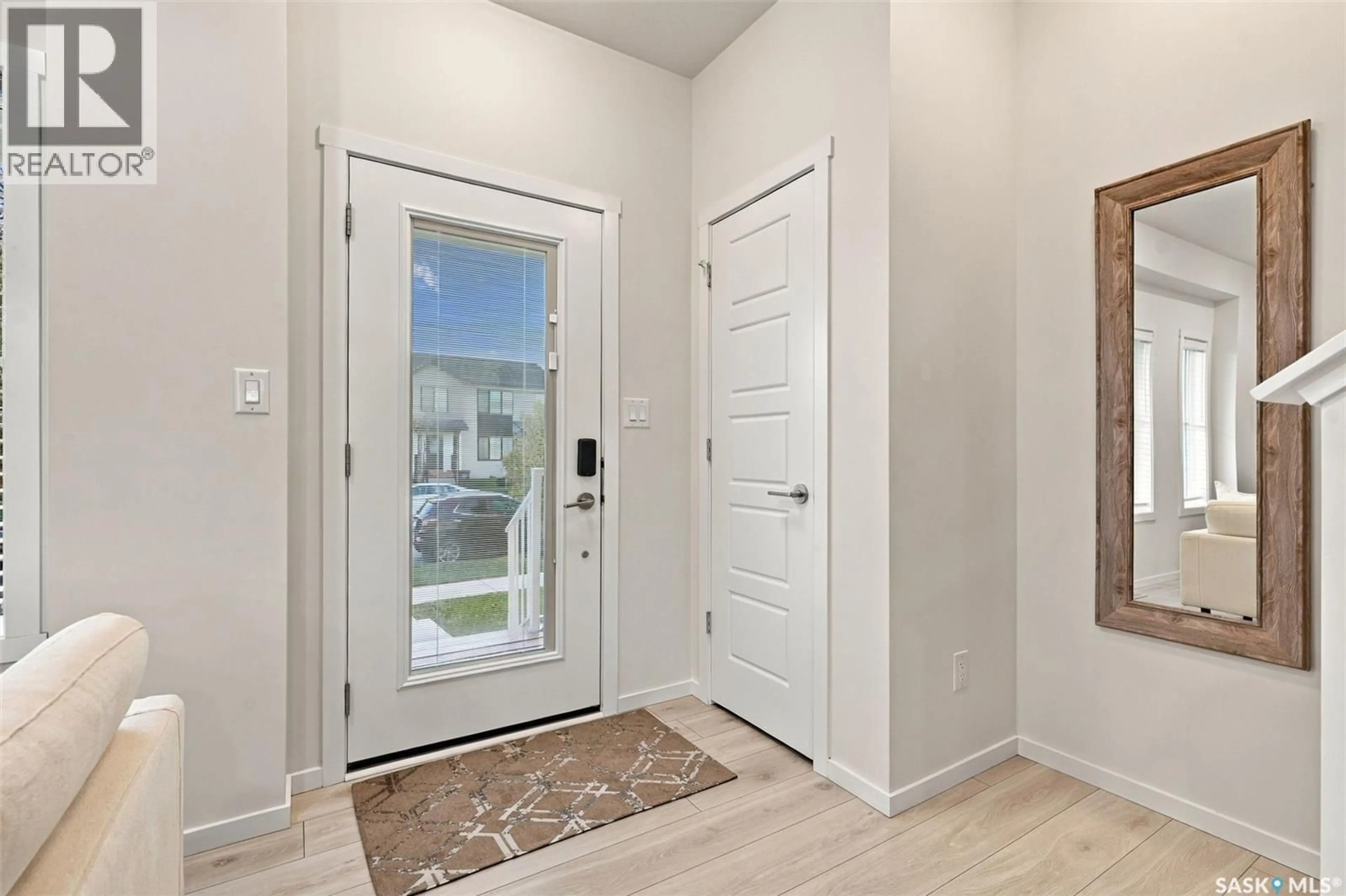 Indoor entryway for 225 WESTFIELD ROAD, Saskatoon Saskatchewan S7V0T5