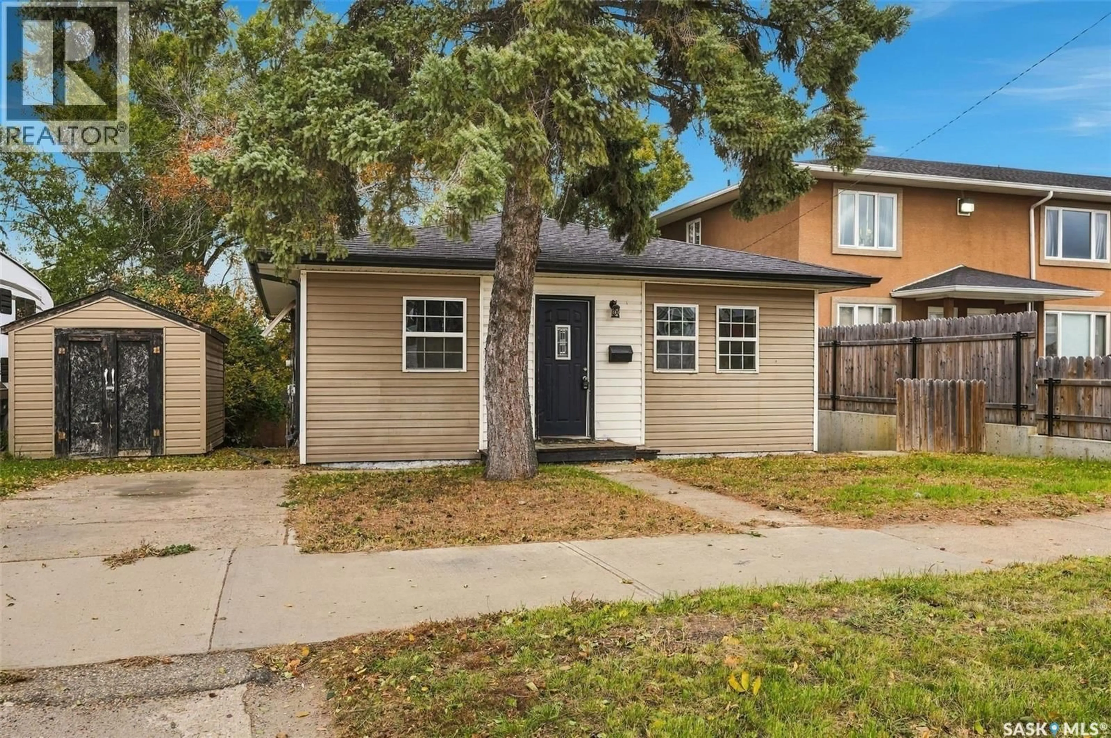 Unknown for 428 HOME STREET, Moose Jaw Saskatchewan S6H4X8