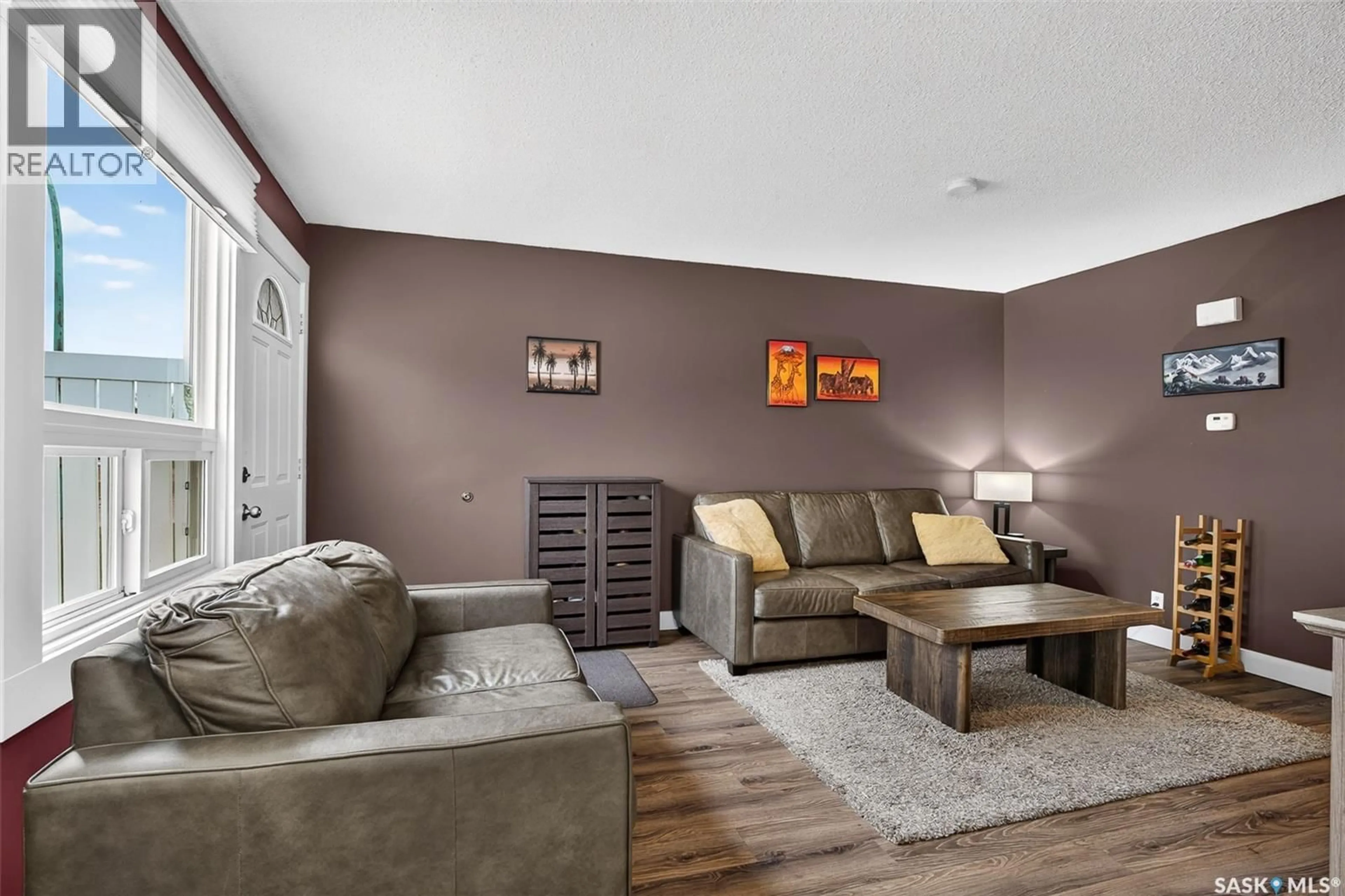 Living room with furniture, unknown for 14 - 1292 GORDON ROAD, Moose Jaw Saskatchewan S6H3E5