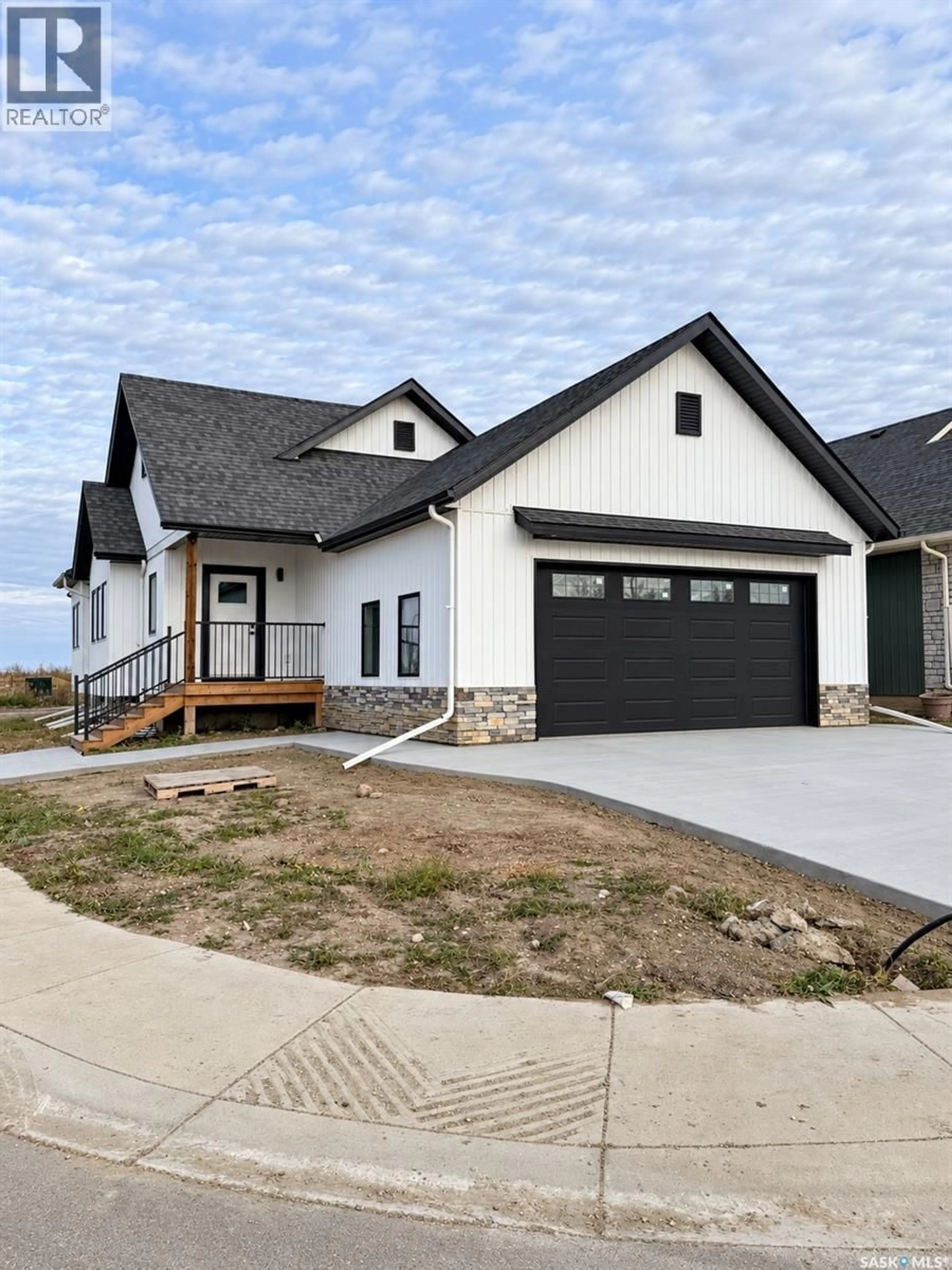 Home with brick exterior material, street for 101 EMMA CRESCENT, Martensville Saskatchewan S0K2T2