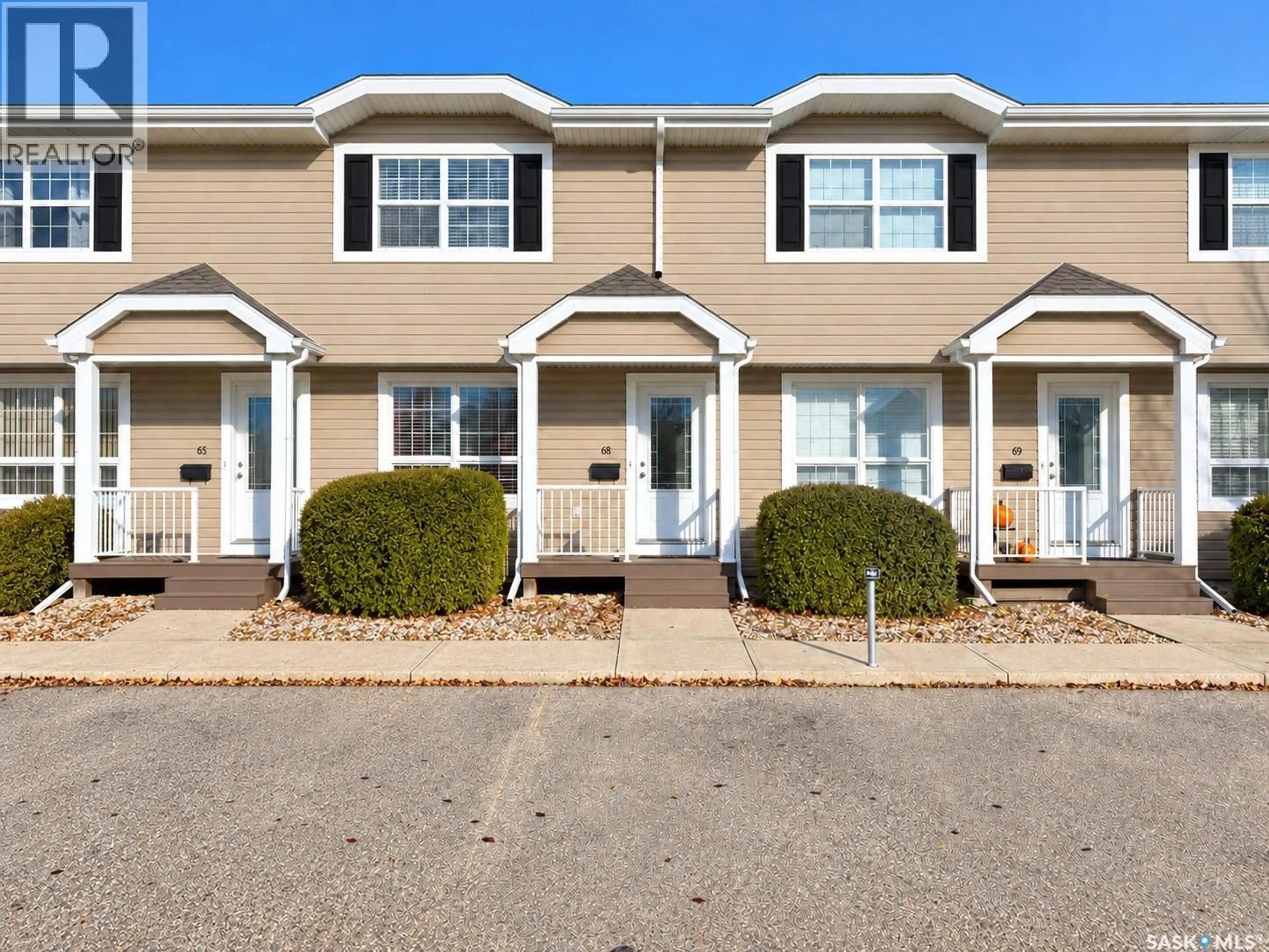 Home with vinyl exterior material, street for 68 - 4901 CHILD AVENUE, Regina Saskatchewan S4X4T7
