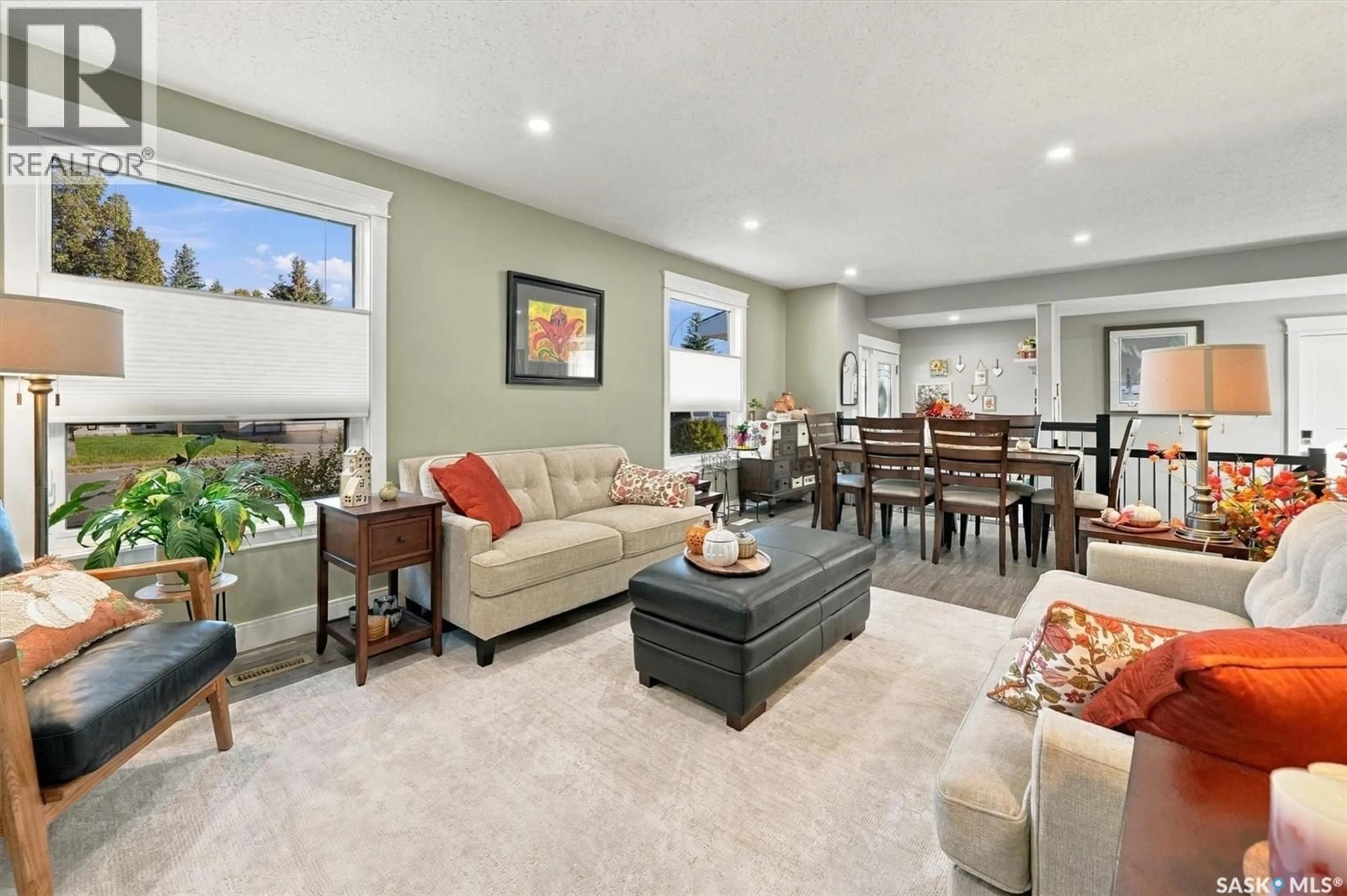 Living room with furniture, unknown for 627 SPENCER WAY, Saskatoon Saskatchewan S7K7S9