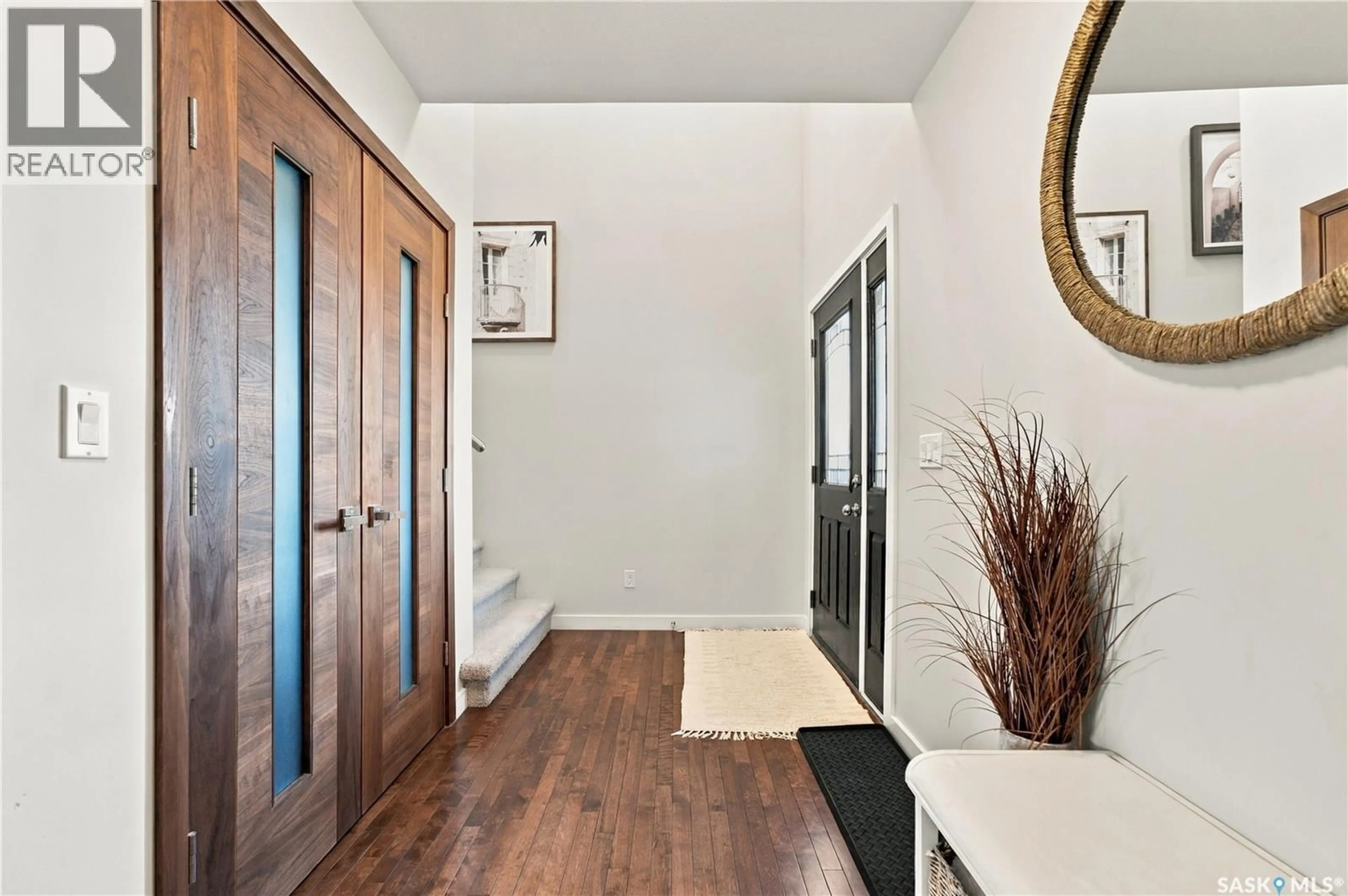 Indoor entryway for 430 PICHLER CRESCENT, Saskatoon Saskatchewan S7V0H2