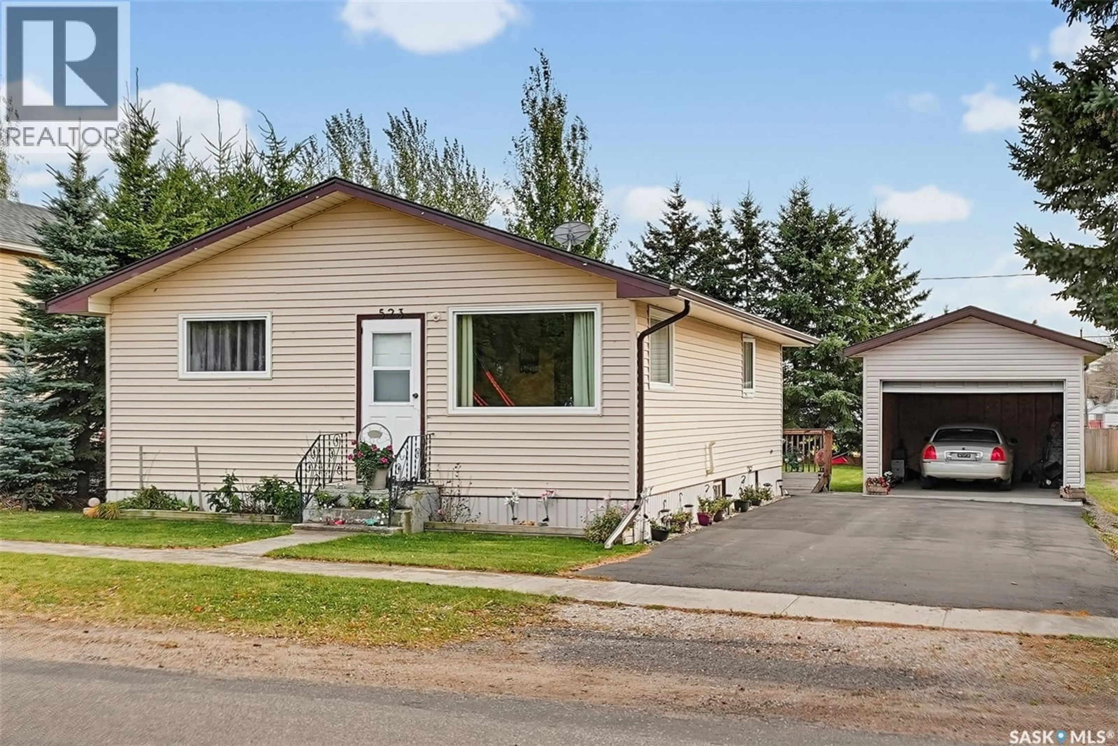 Home with vinyl exterior material, street for 523 ST ANTHONY STREET, Bruno Saskatchewan S0K0S0