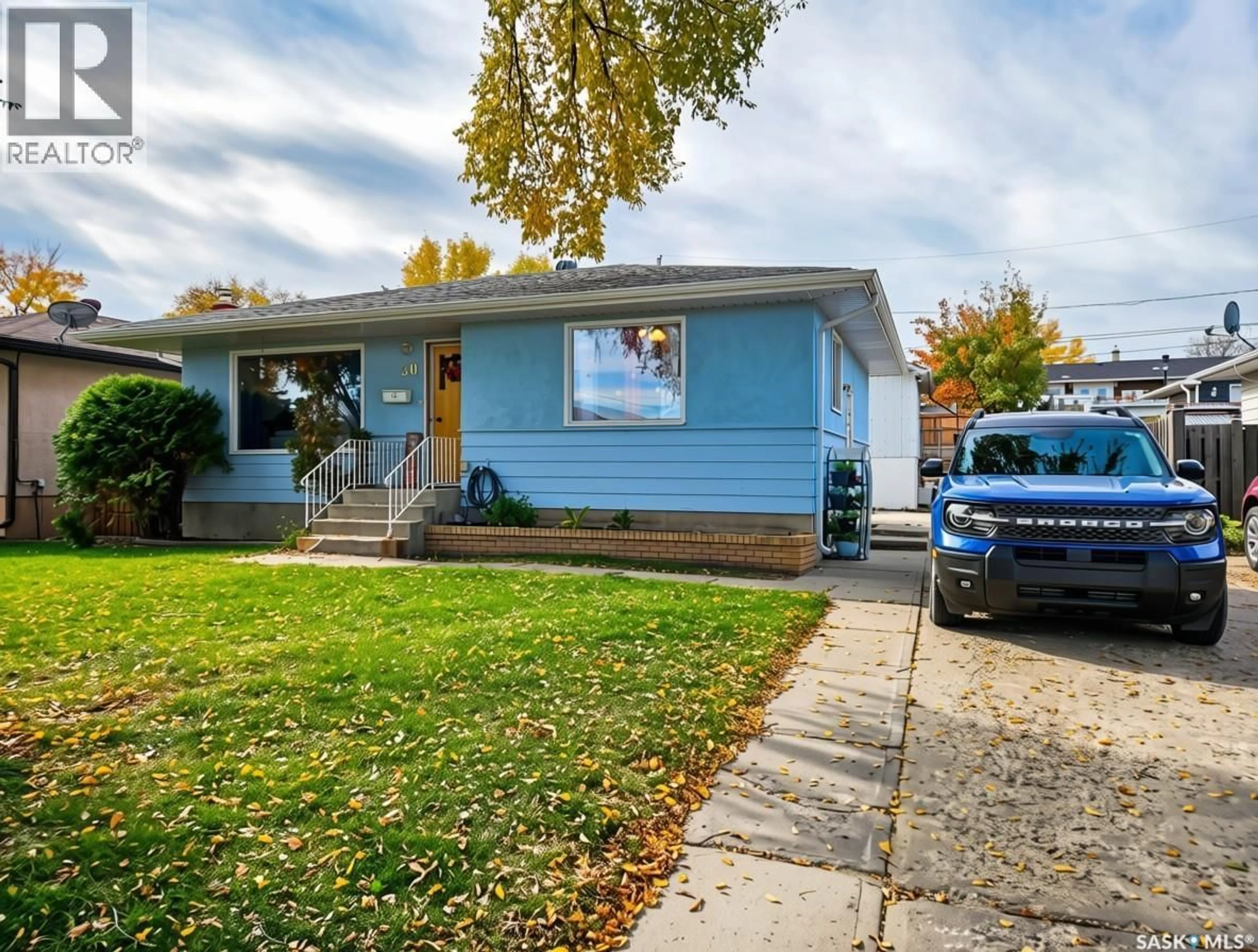 Home with vinyl exterior material, street for 30 ALLEN DRIVE, Swift Current Saskatchewan S9H3A1