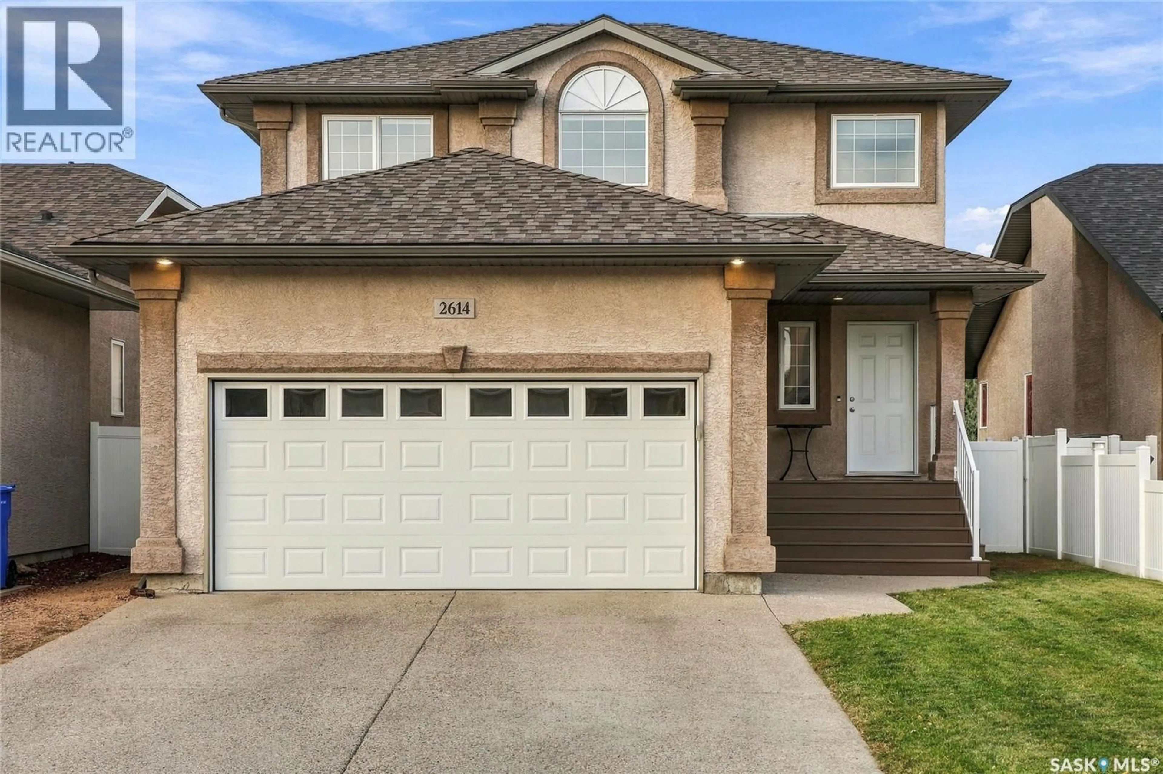 Home with vinyl exterior material, street for 2614 ALFRED CRESCENT, Regina Saskatchewan S4V1E6