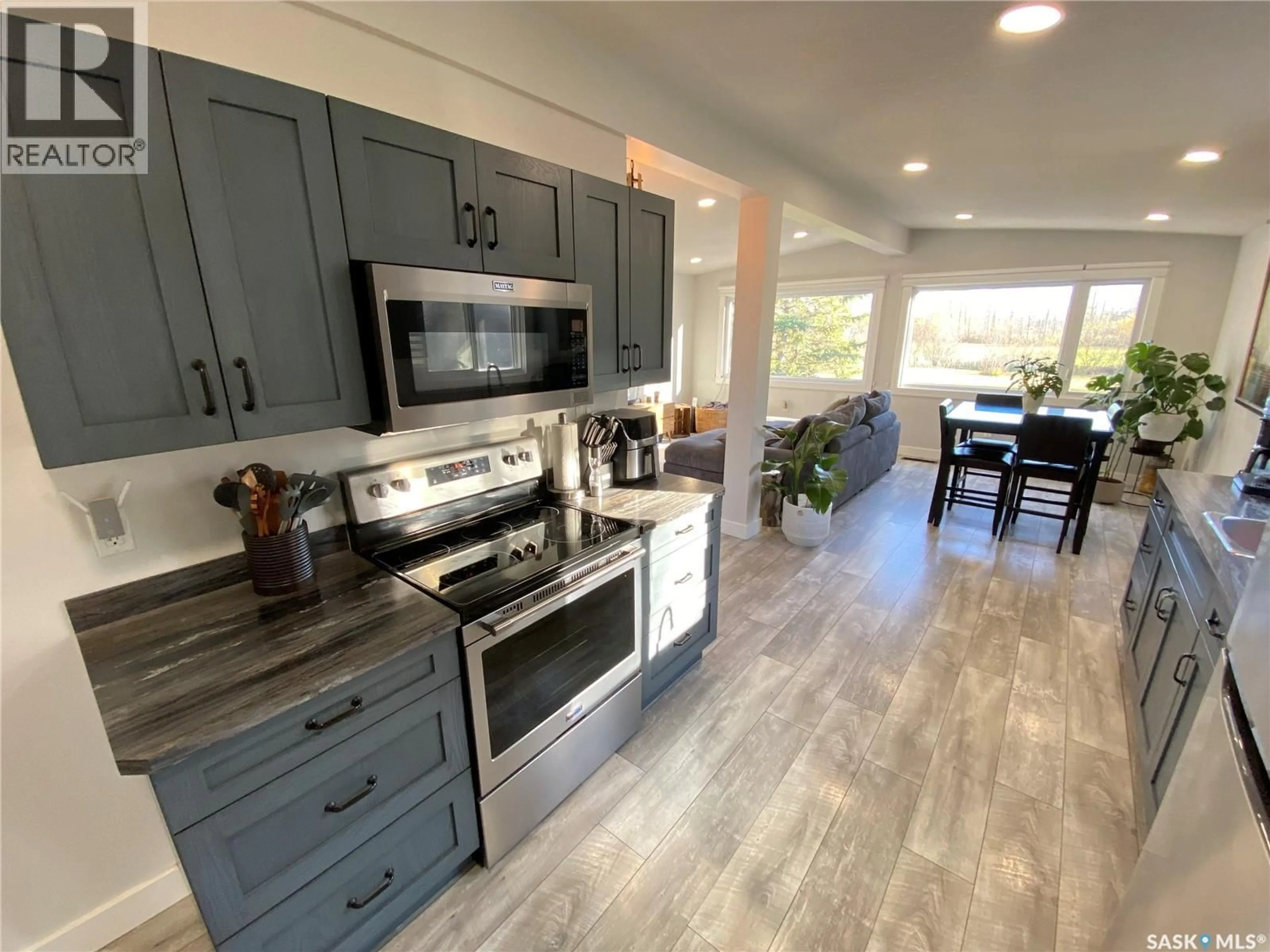 Open concept kitchen, unknown for 408 CAPALANO DRIVE, Good Spirit Lake Saskatchewan S0A0L1