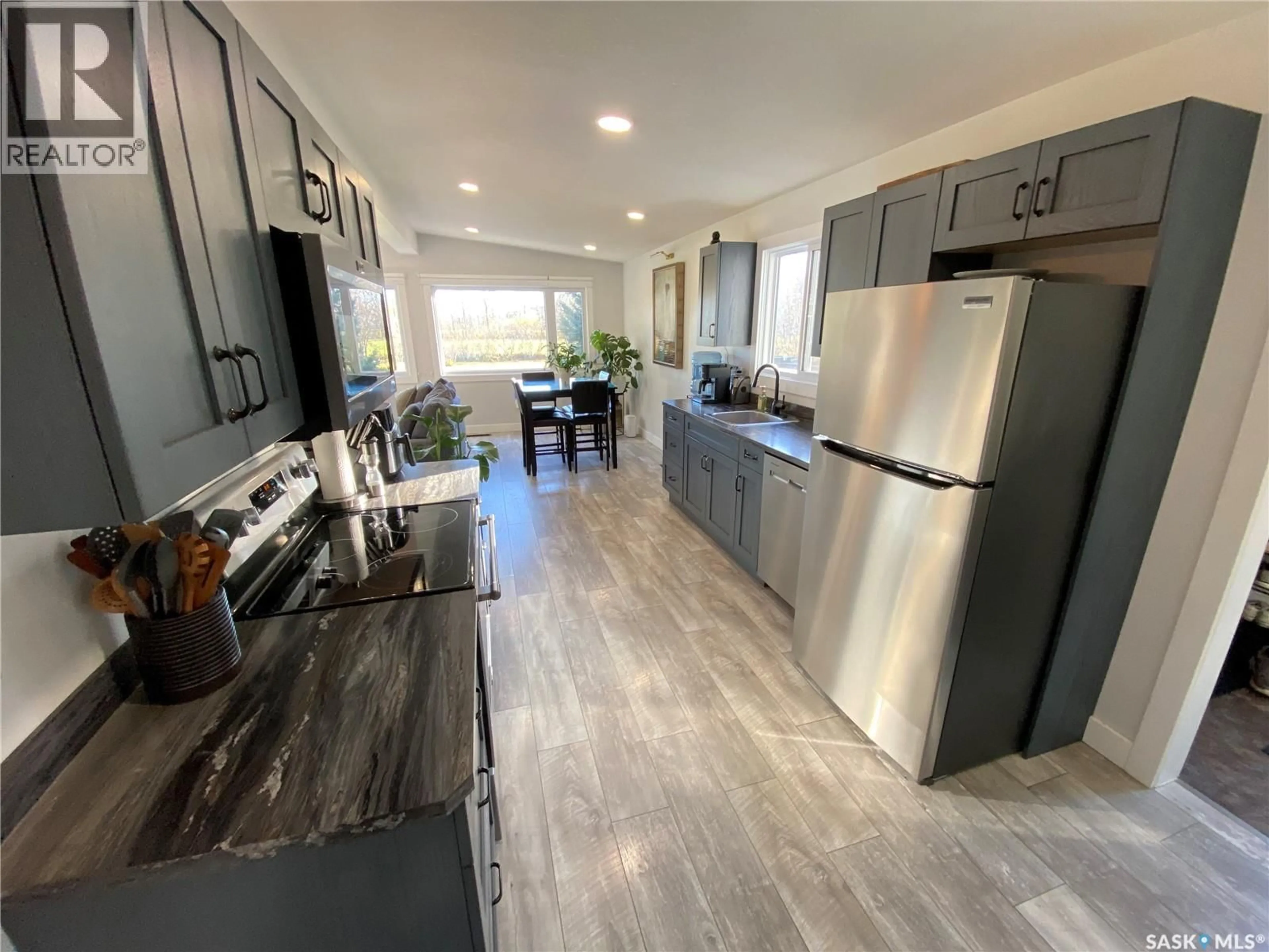 Open concept kitchen, unknown for 408 CAPALANO DRIVE, Good Spirit Lake Saskatchewan S0A0L1