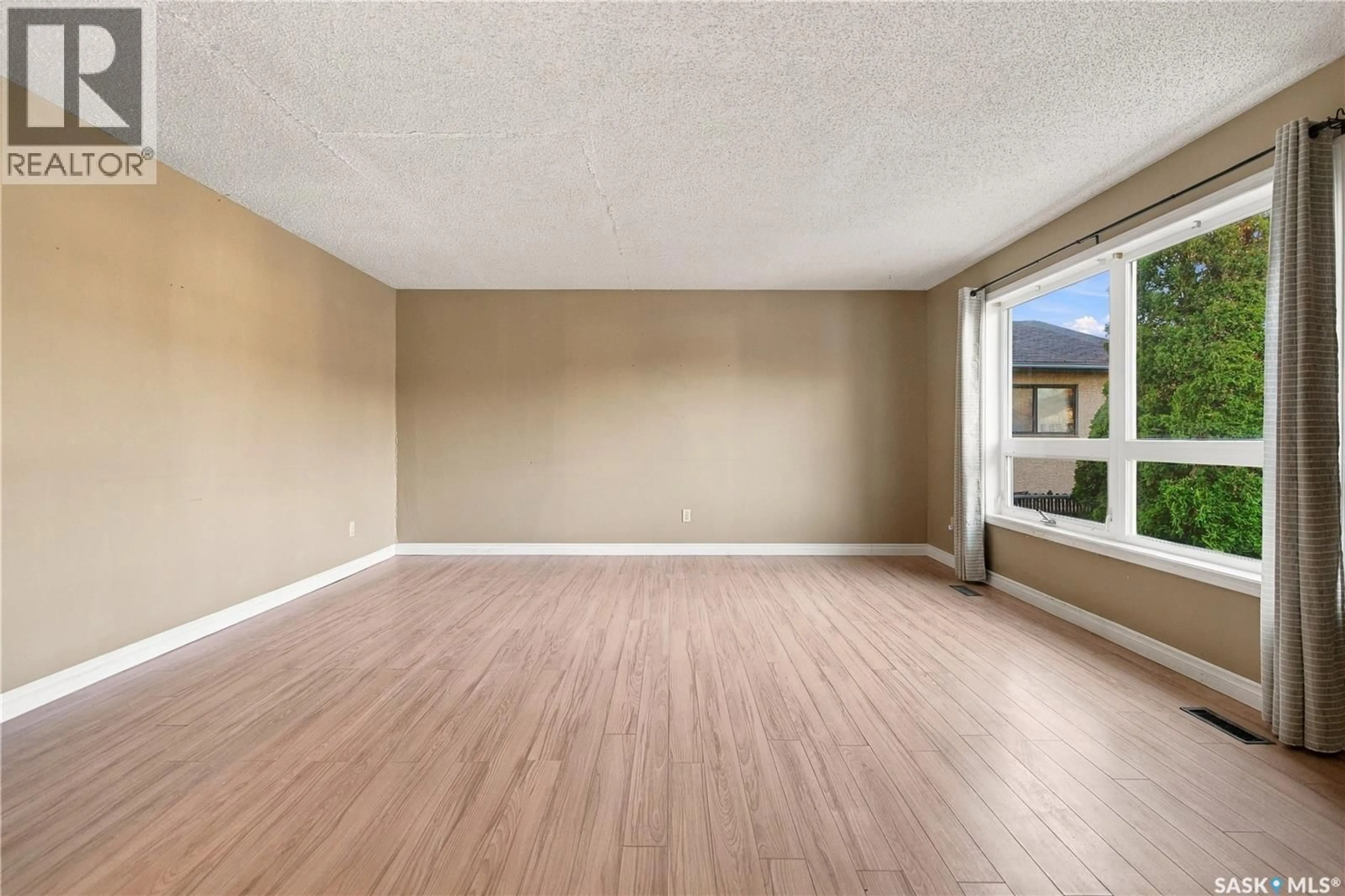 A pic of a room for 5907 HAGUE CRESCENT, Regina Saskatchewan S4X3K6