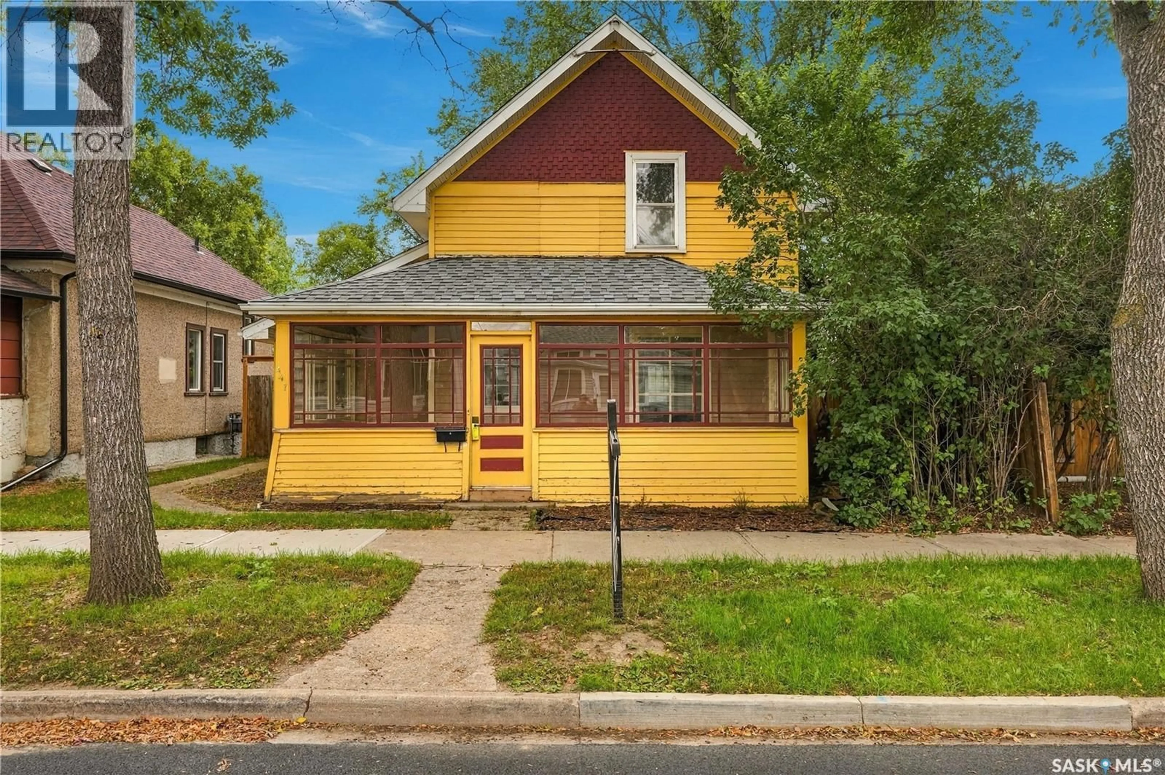 Home with vinyl exterior material, street for 447 DUFFIELD STREET, Moose Jaw Saskatchewan S6H5H7