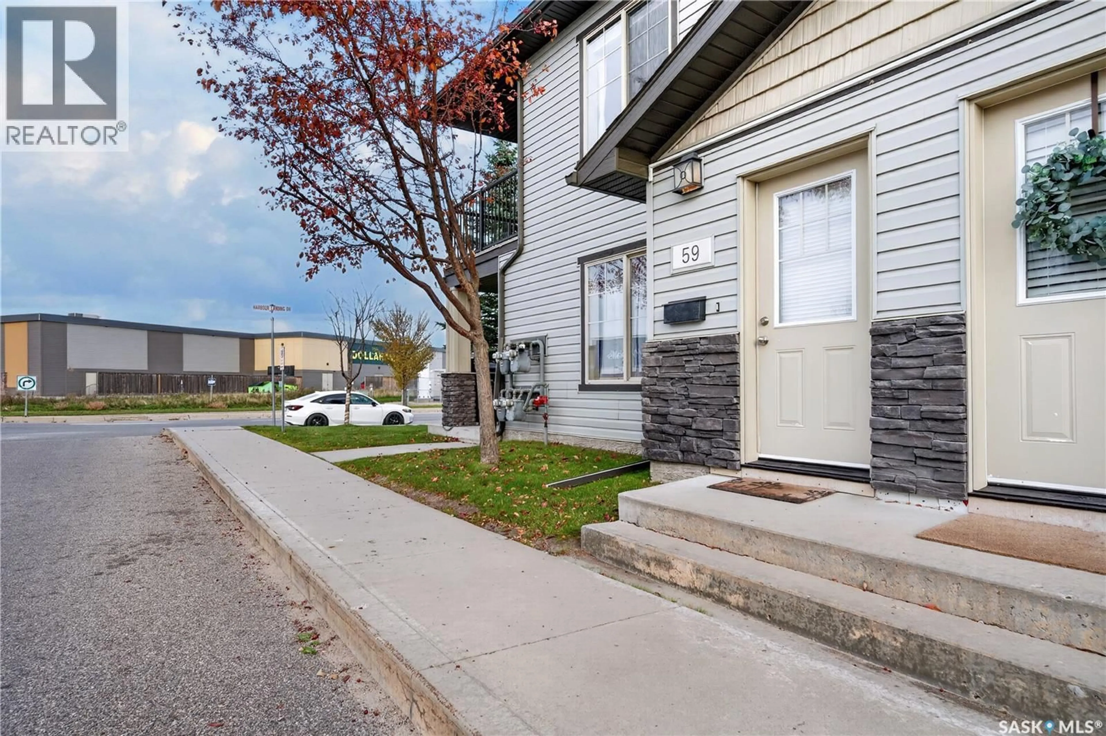 Home with vinyl exterior material, street for 5031 - 59 JAMES HILL ROAD, Regina Saskatchewan S4W0B9
